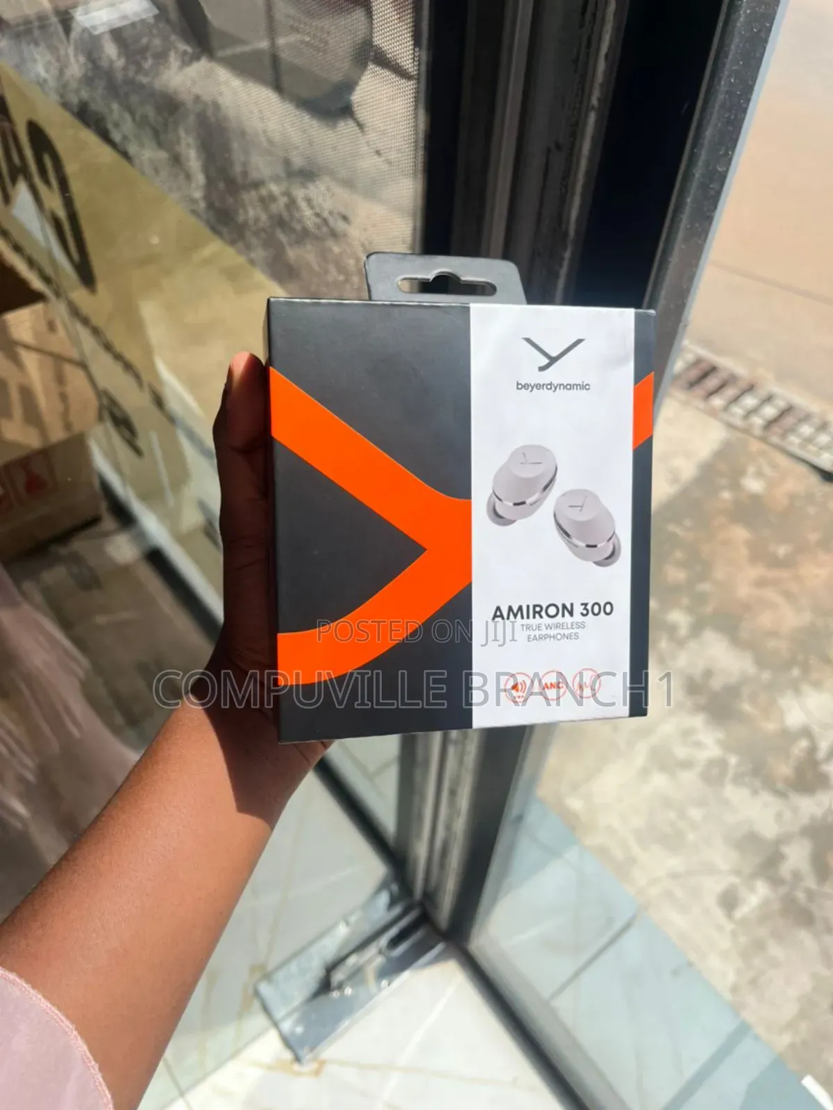 Beyerdynamic Amiron 300 True Wireless Earbuds