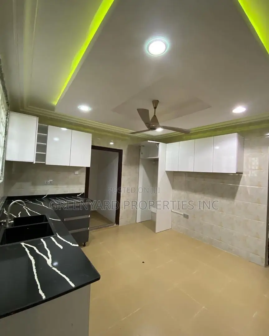 4bdrm House in East Legon for rent