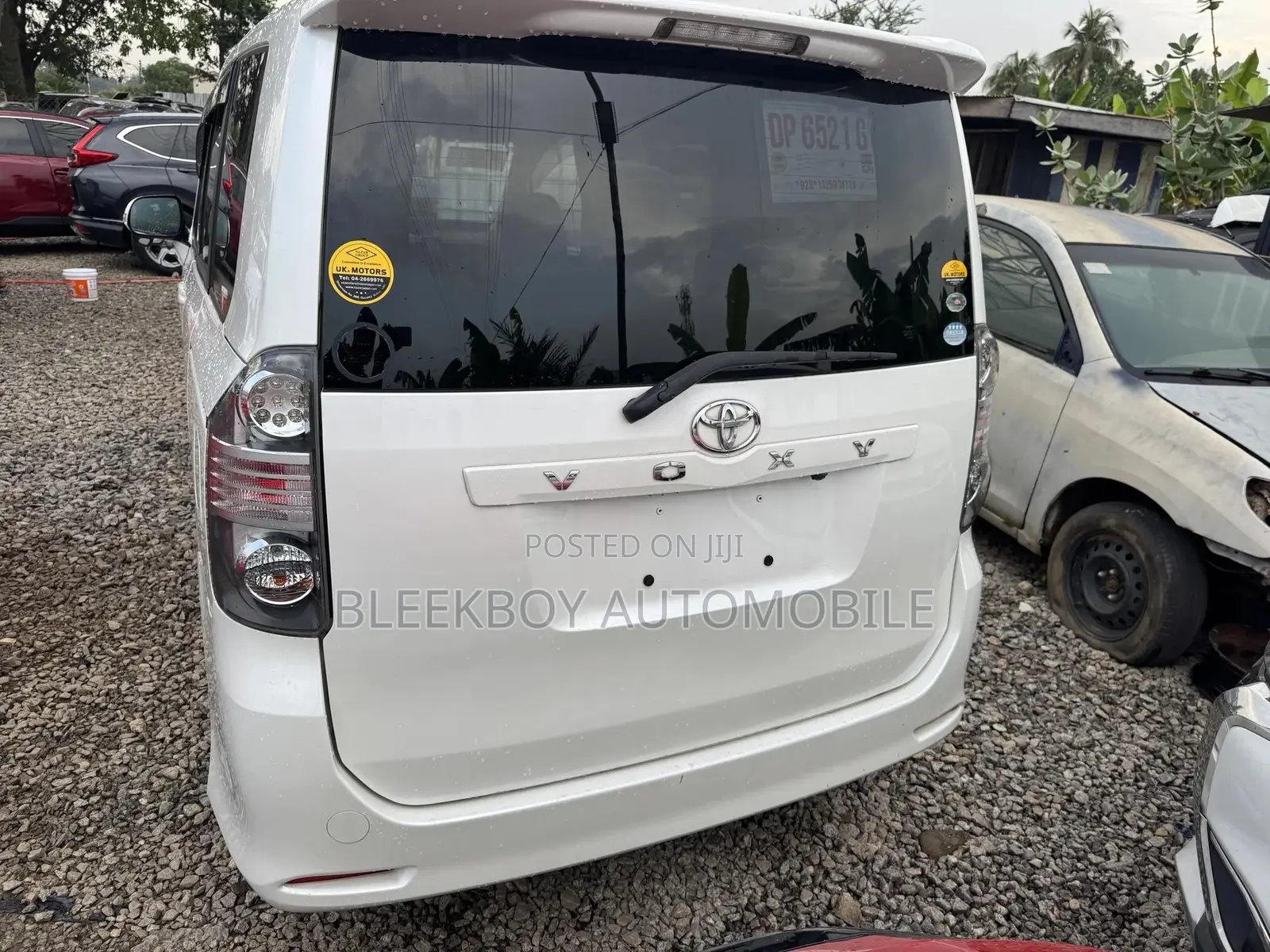 Toyota Voxy 2013 White