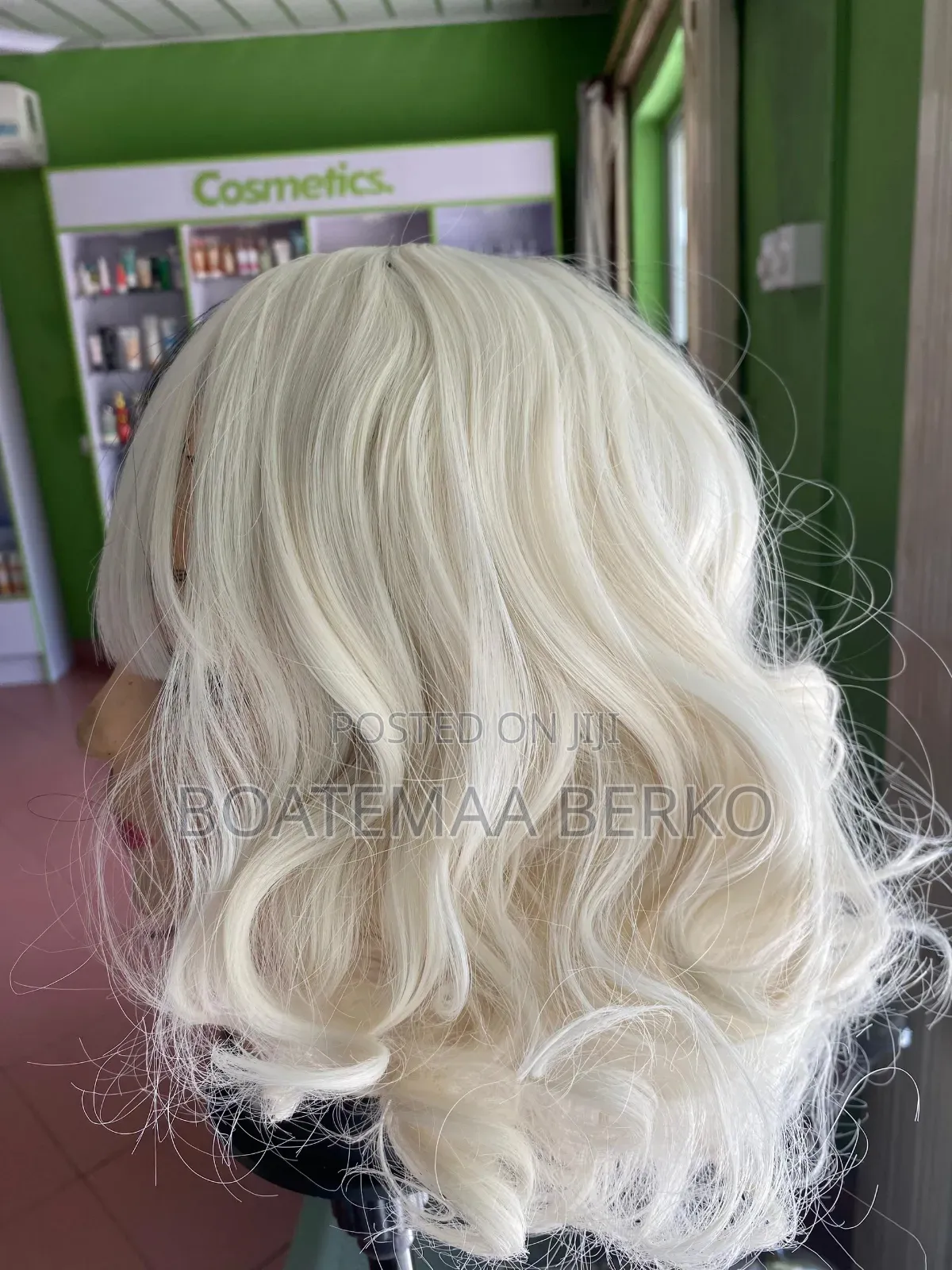 Black White Body Wavy Wig