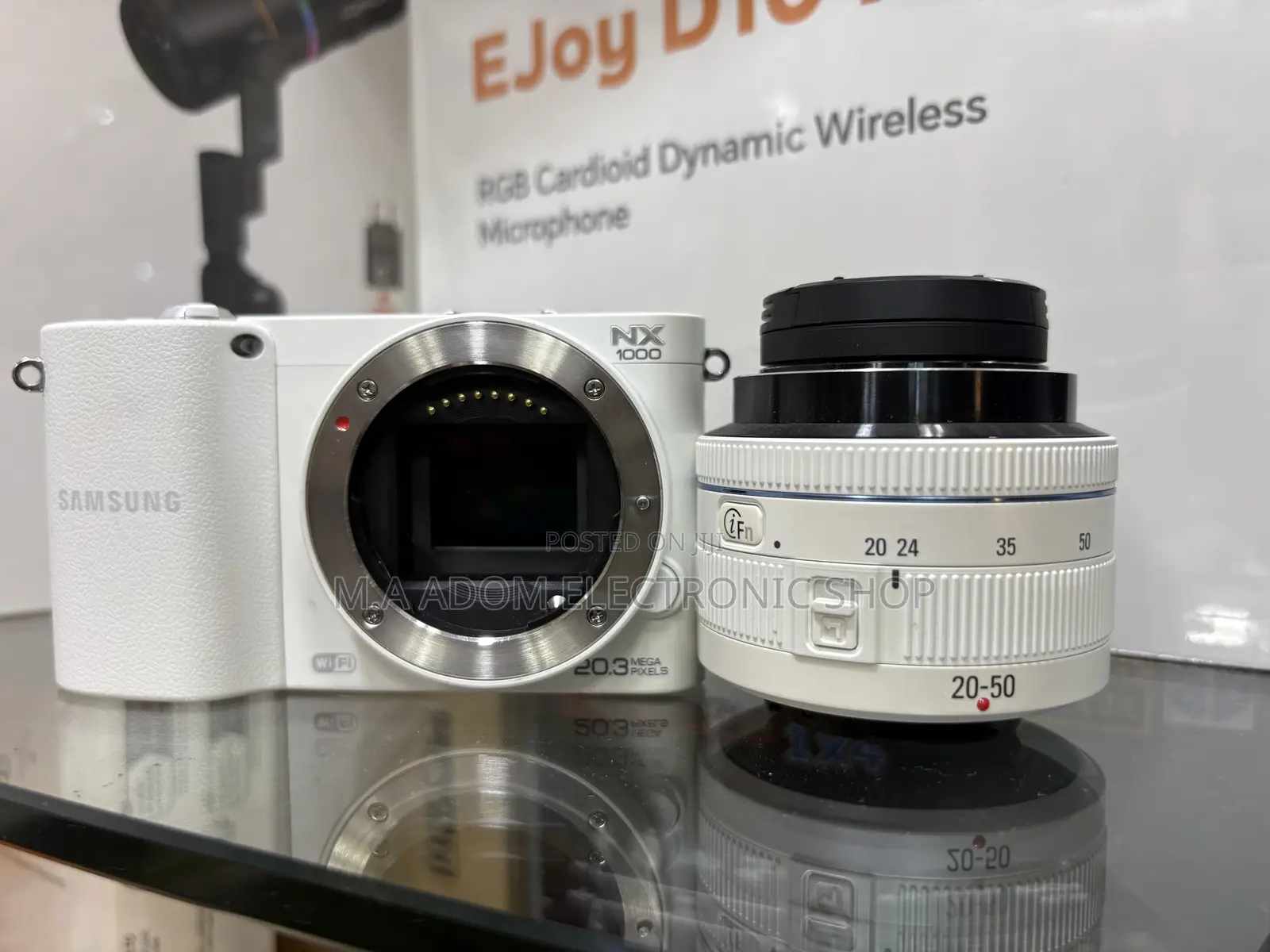 Used Samsung Nx100 Interchangeable Lens Camera