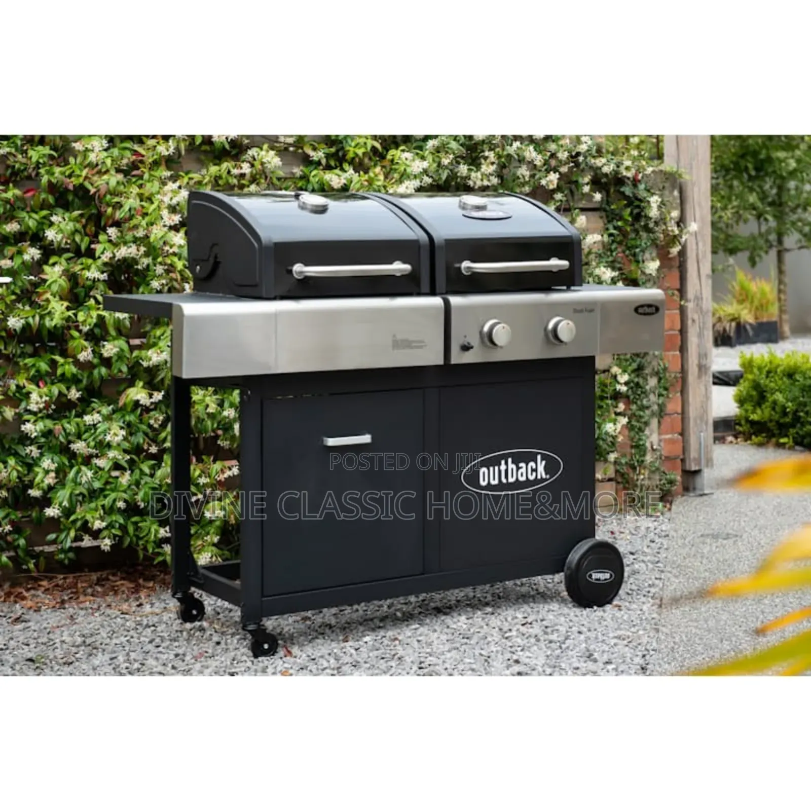 Outback Dual Fuel Gas/Charcoal BBQ With Multicook Plate System