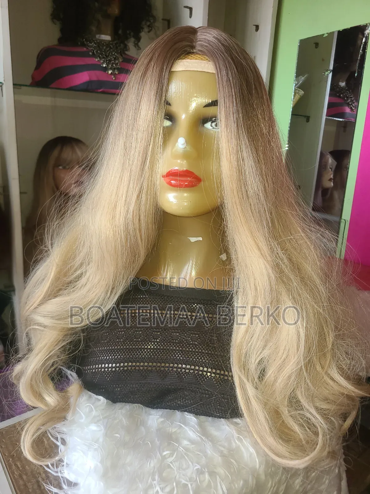 Super Blonde Curled Ends Wig