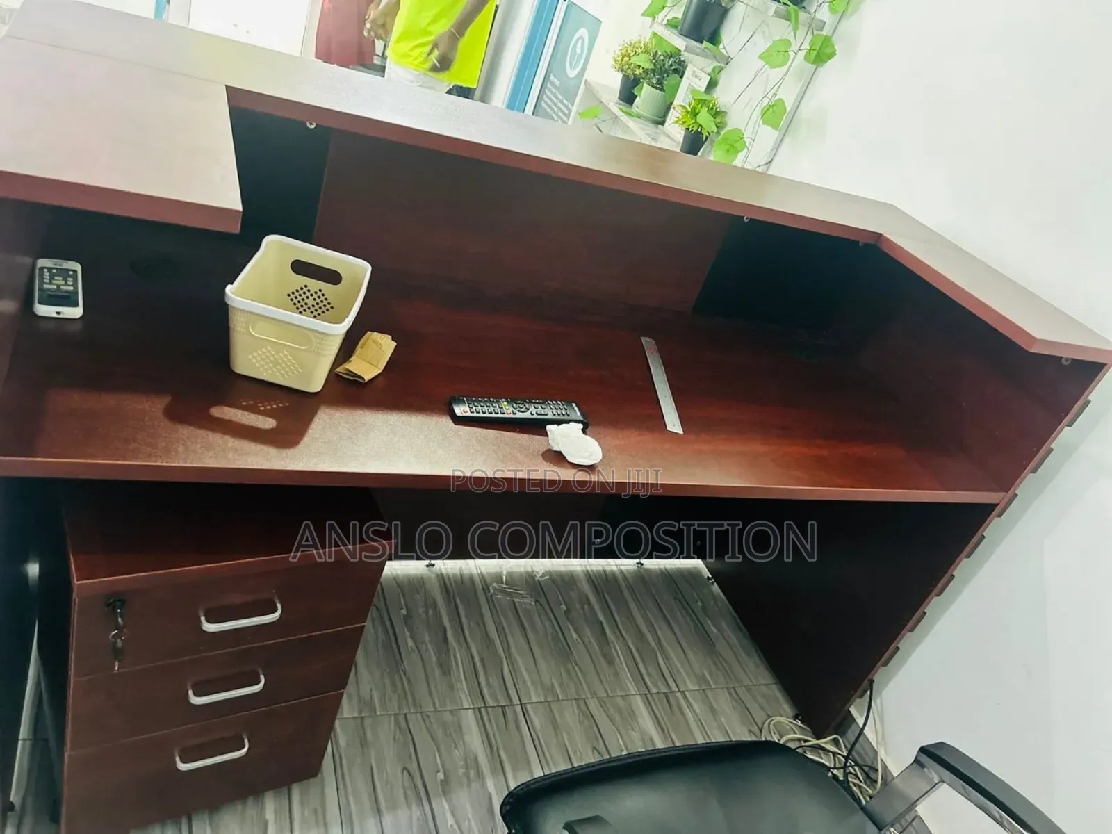 Administrative Reception Desk