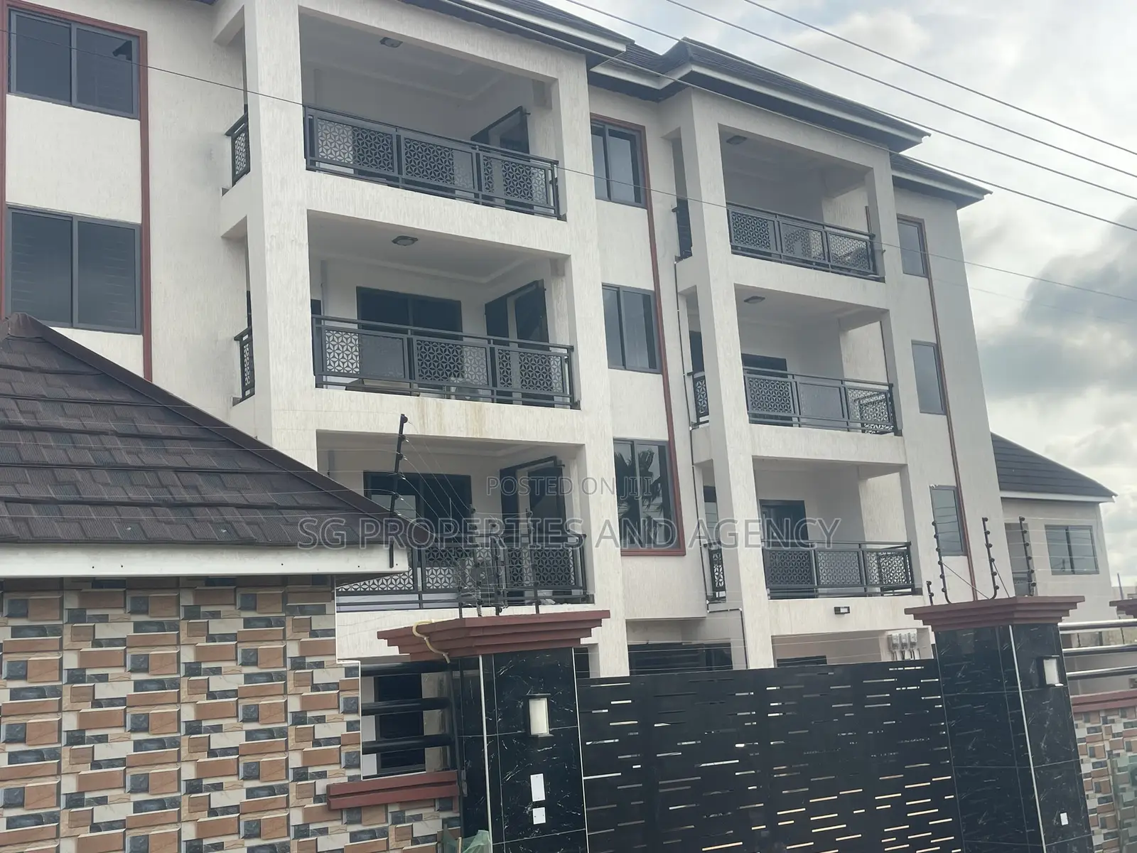 2bdrm Apartment in Sakumono for rent