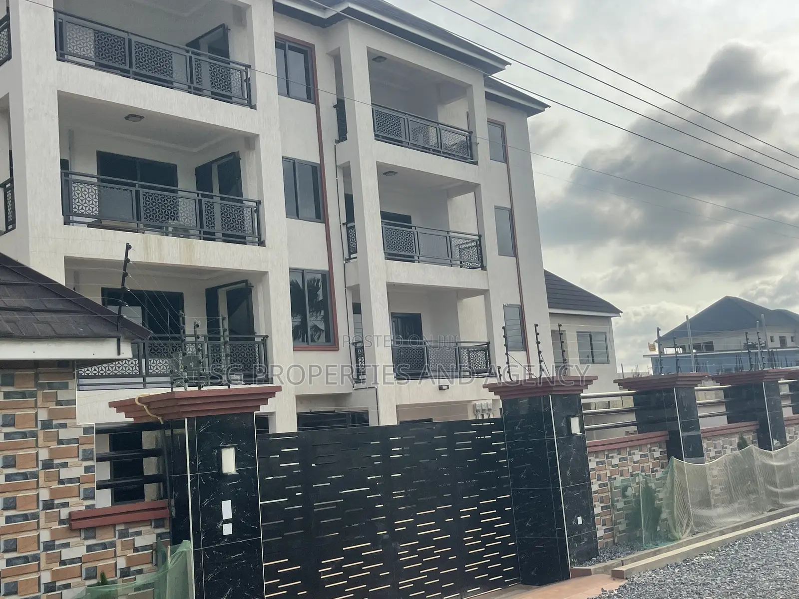 2bdrm Apartment in Sakumono for rent
