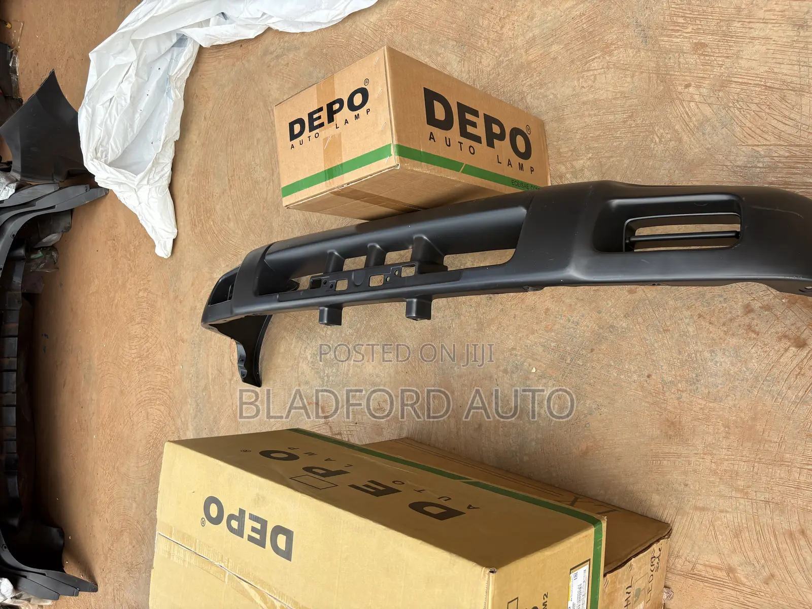 Nissan Hardbody 98 Front Bumper