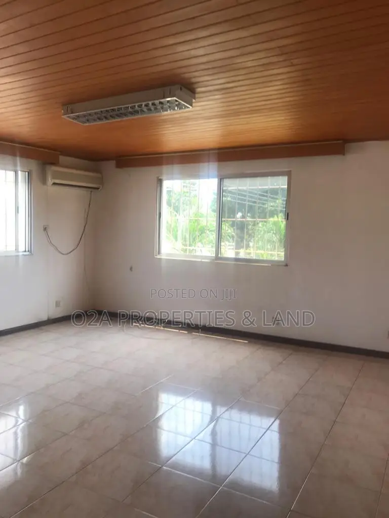 6bdrm House in Airport Residential for rent
