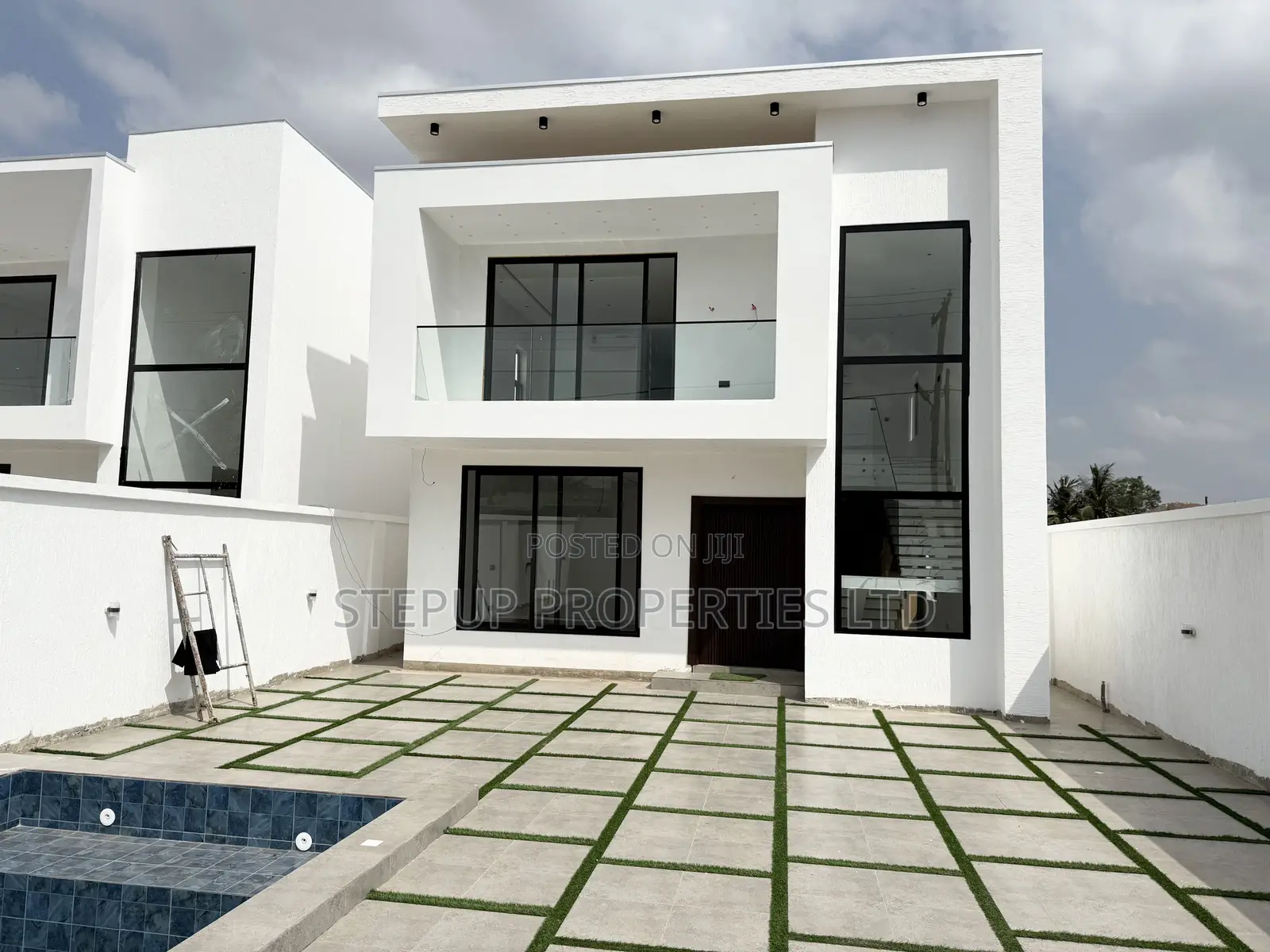 4bdrm House in Ashaley Botwe Little for sale
