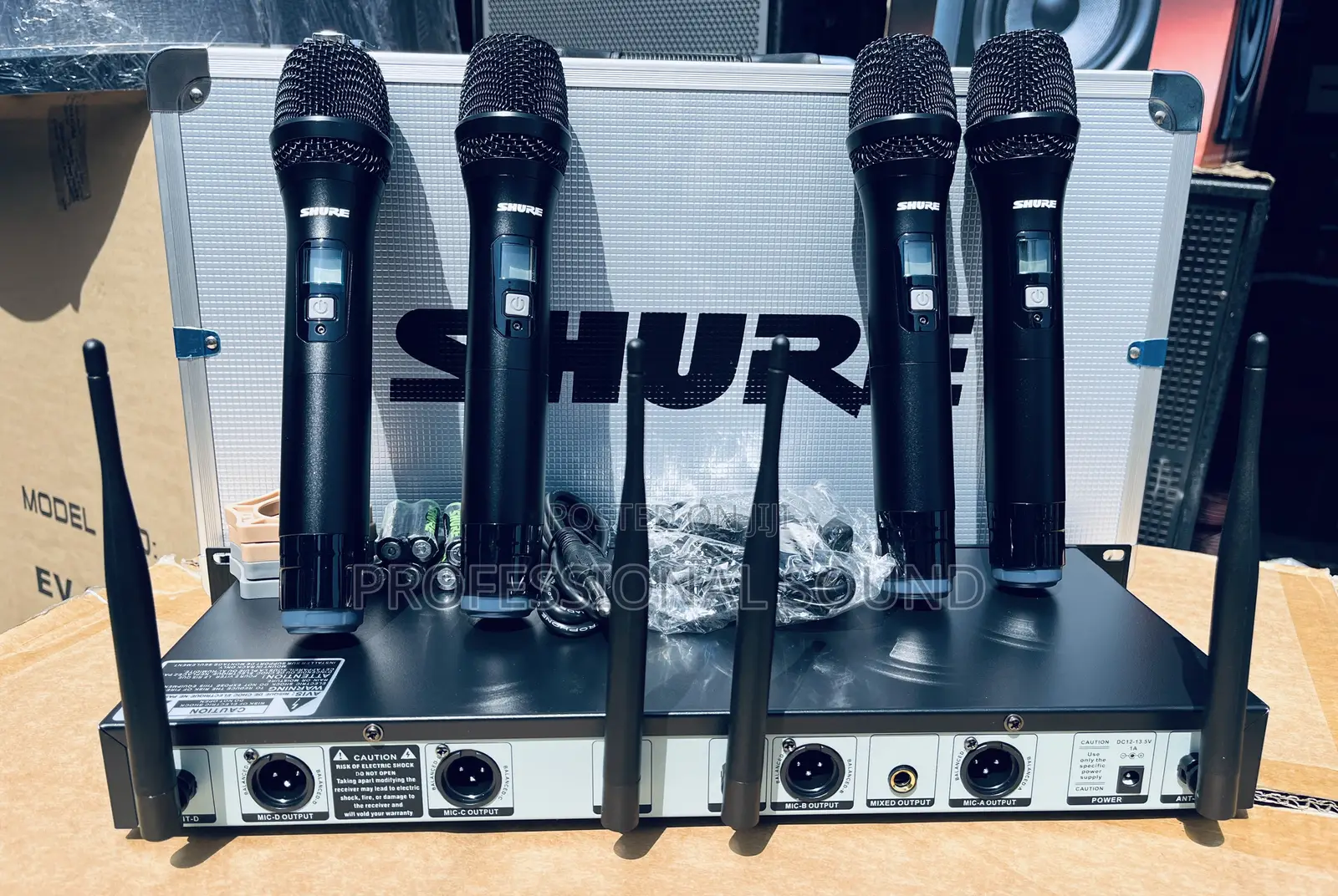 Shure Wireless Michrophone 4in1