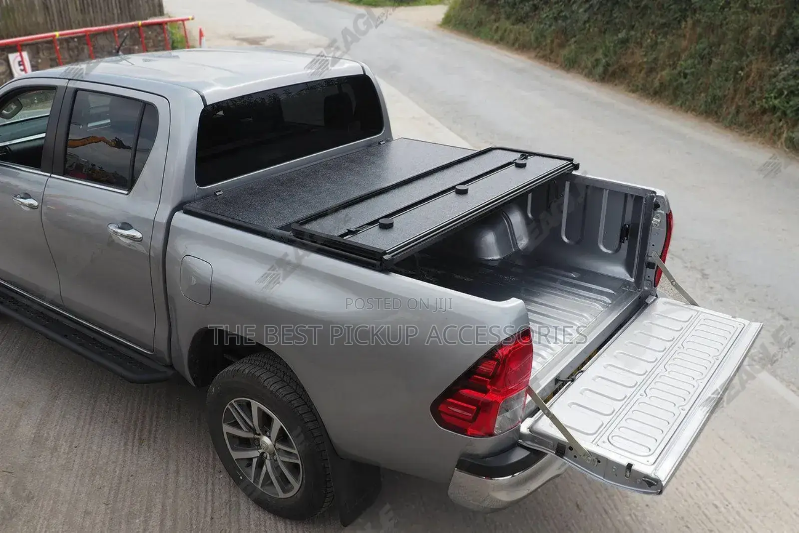 Toyota Hilux Bed/Bucket Cover Tri Fold Hard