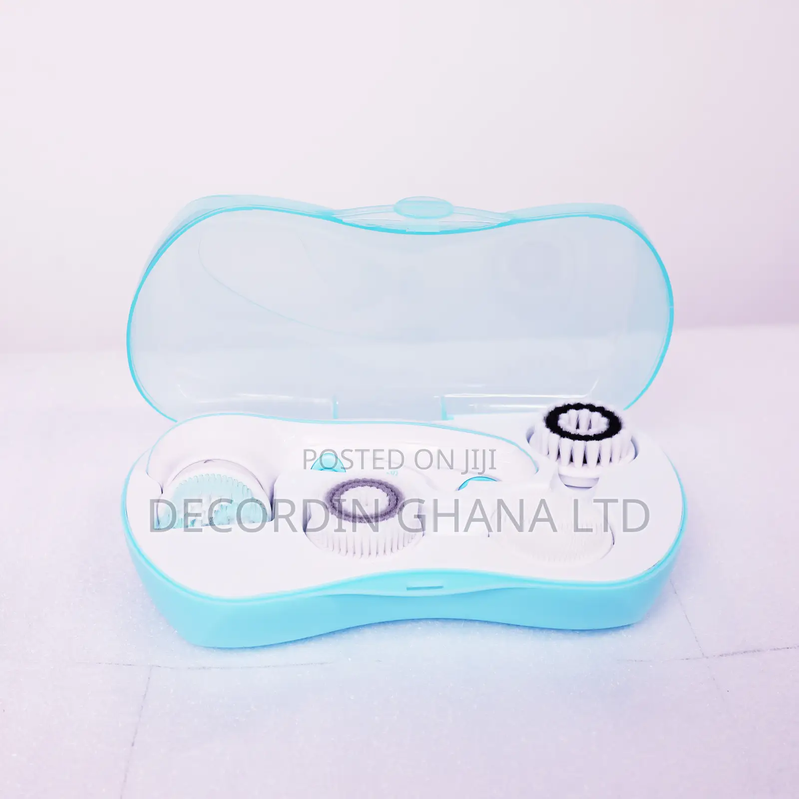Facial Cleansing Brush (Rechargable)