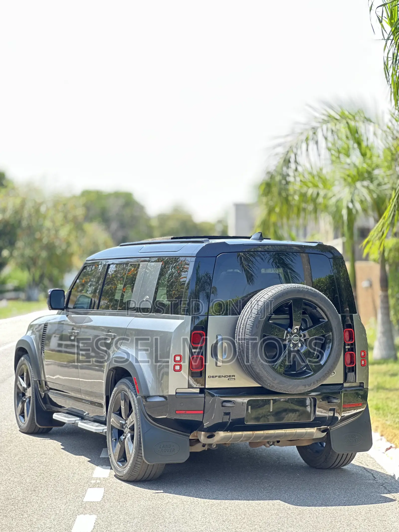 Land Rover Defender X-Dynamic SE 2024 Gray