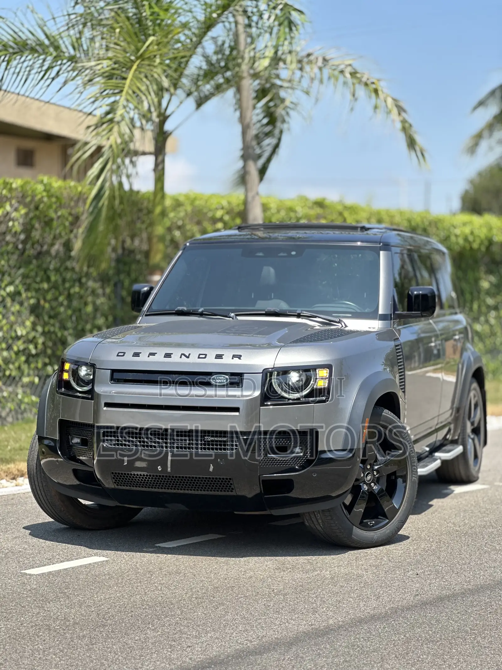 Land Rover Defender X-Dynamic SE 2024 Gray