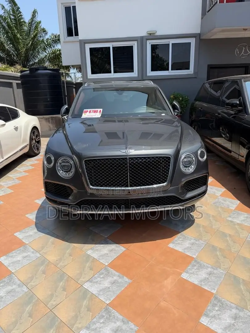 Bentley Bentayga 2023 Gray