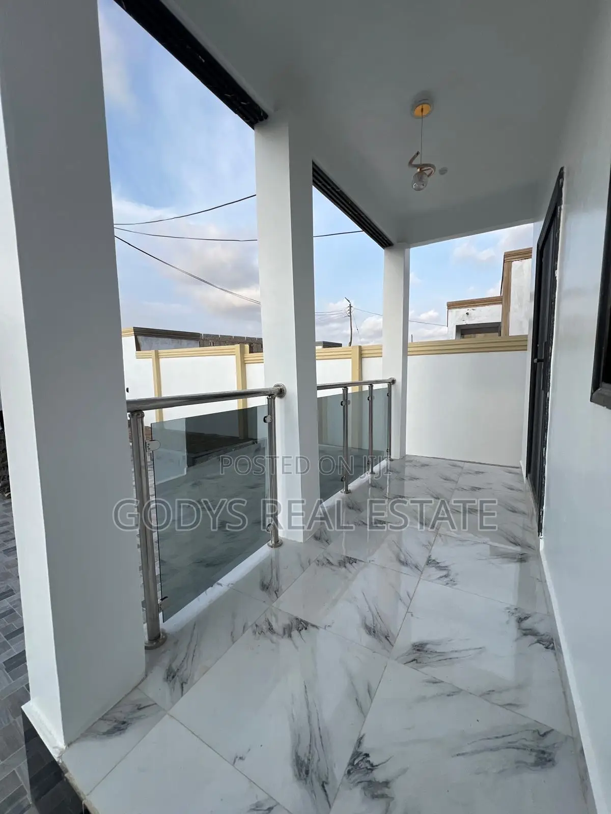 3bdrm Townhouse/Terrace in Opeikuma, Kasoa for sale