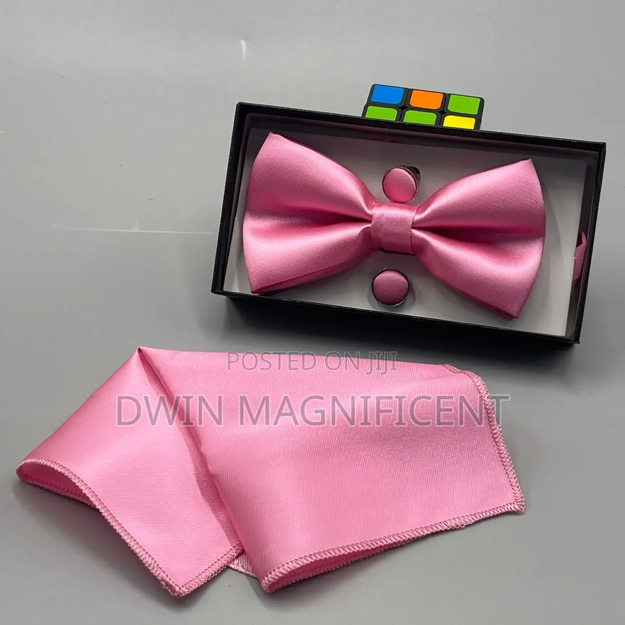 Bow Tie Set (Pre-Tied Bow Tie, a Matching Pocket Square and Cufflinks)