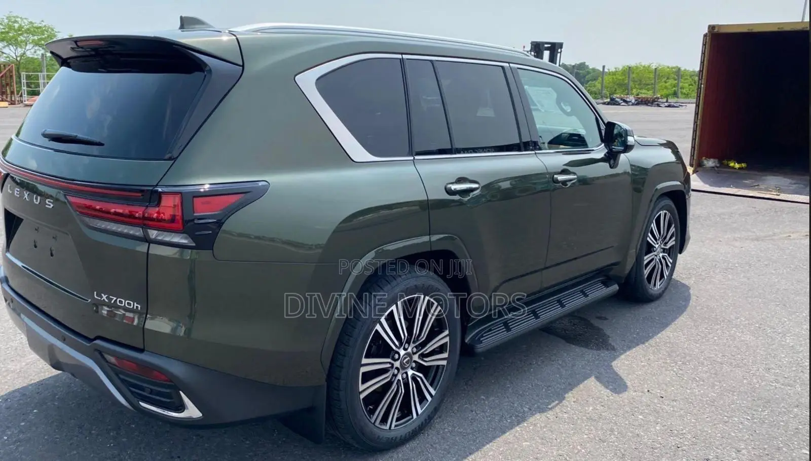 Lexus LX LX 700h 2025 Green
