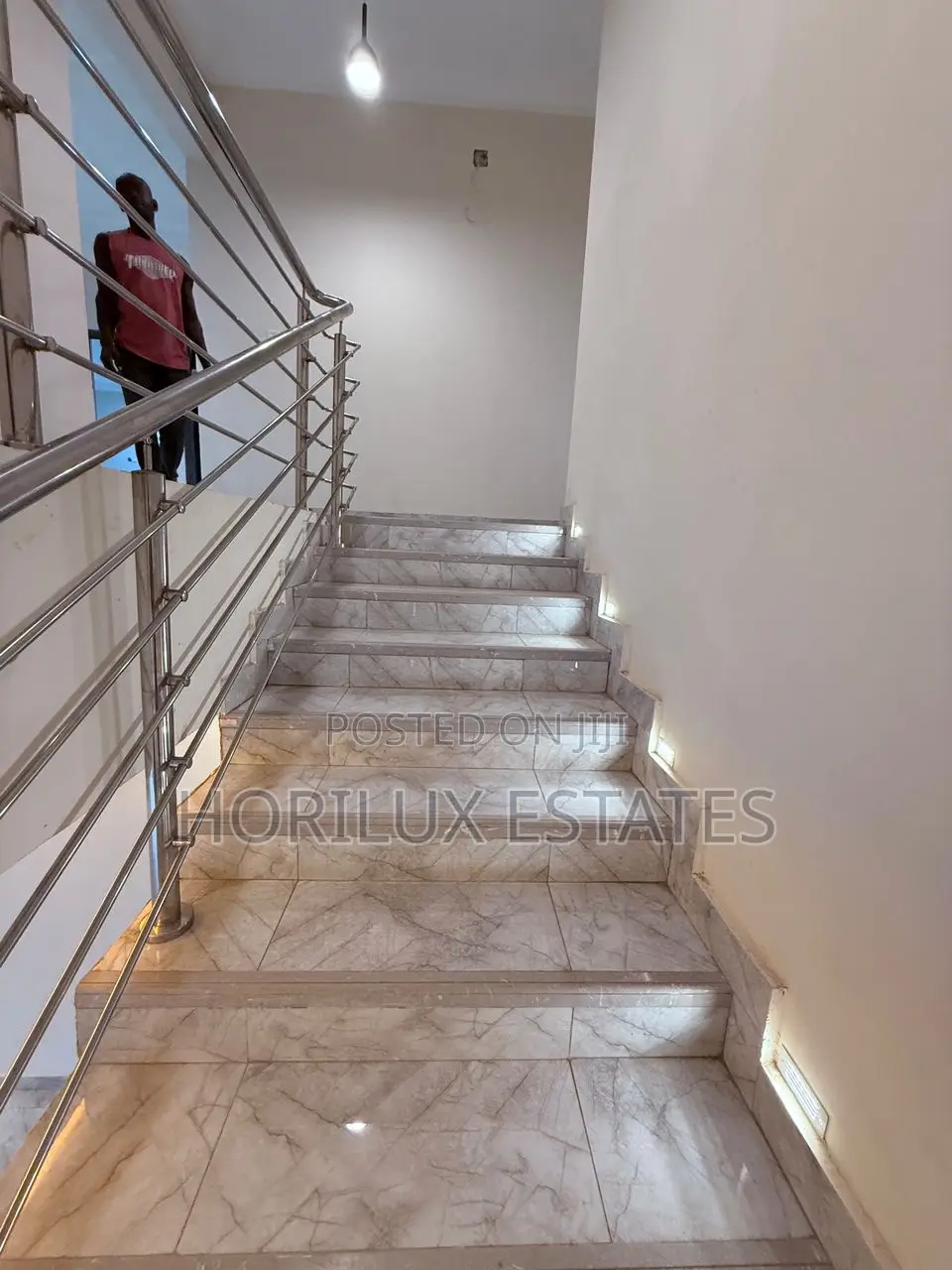 4bdrm Duplex in Kwabenya for sale
