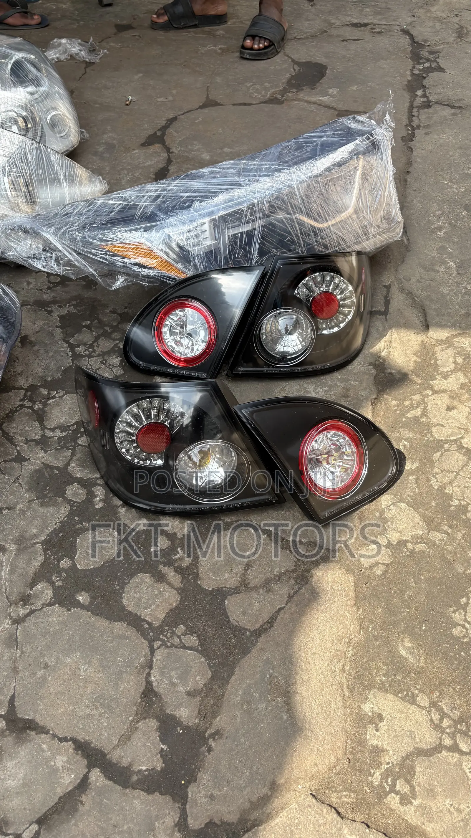 Toyota Corrolla Taillight Spec/Dark 2002,2003,2004,2005,2006,2007,2008