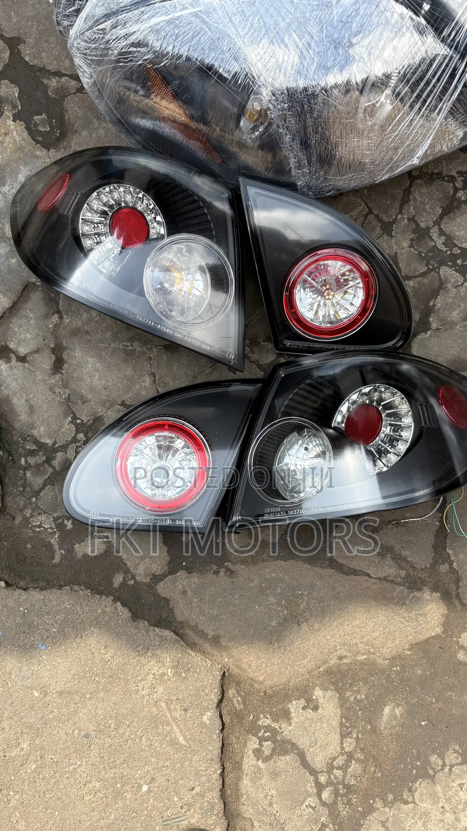 Toyota Corrolla Taillight Spec/Dark 2002,2003,2004,2005,2006,2007,2008