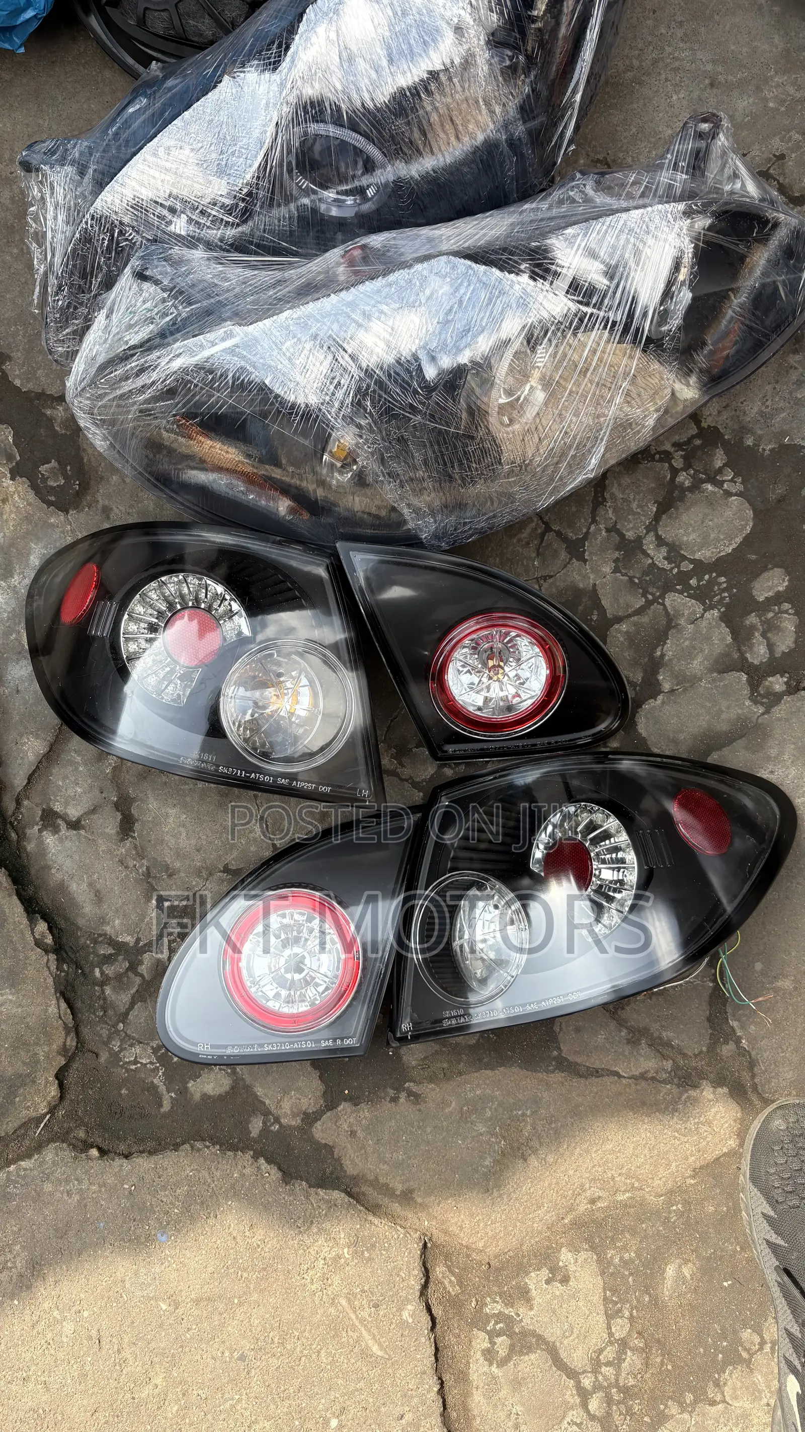 Toyota Corrolla Taillight Spec/Dark 2002,2003,2004,2005,2006,2007,2008