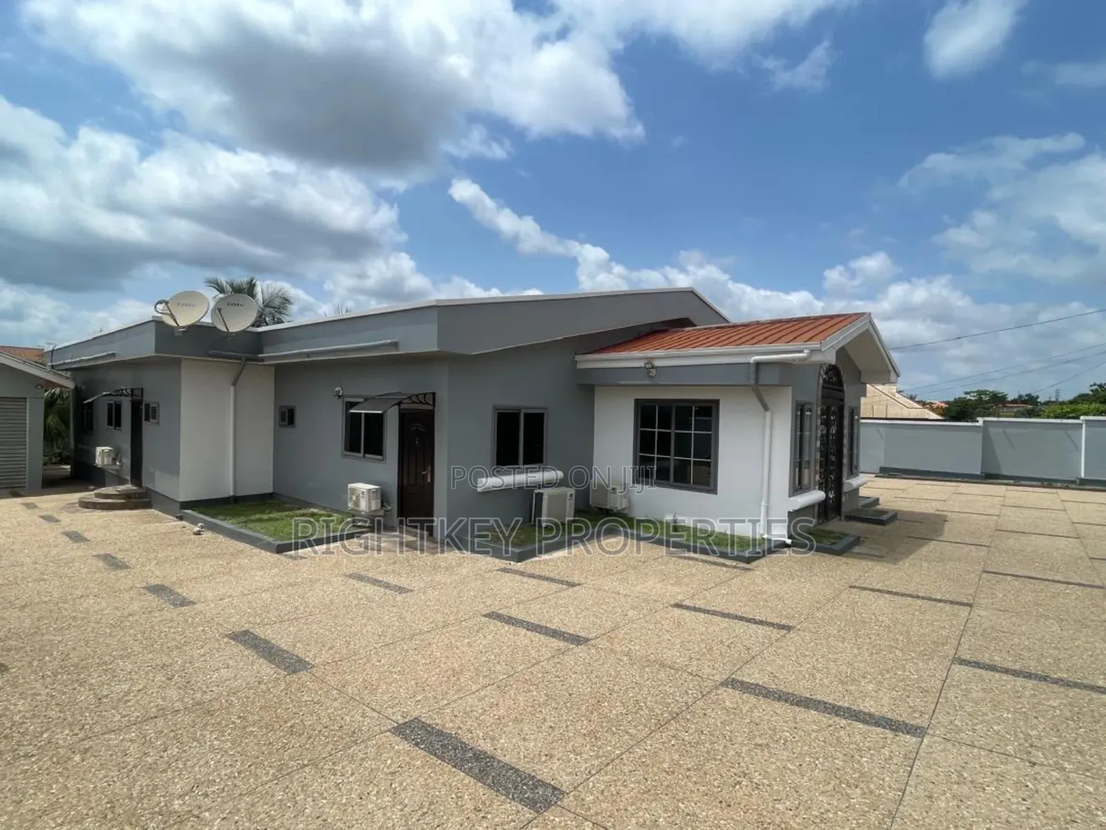 Furnished 5bdrm House in Rightkey, Kumasi Metropolitan for sale