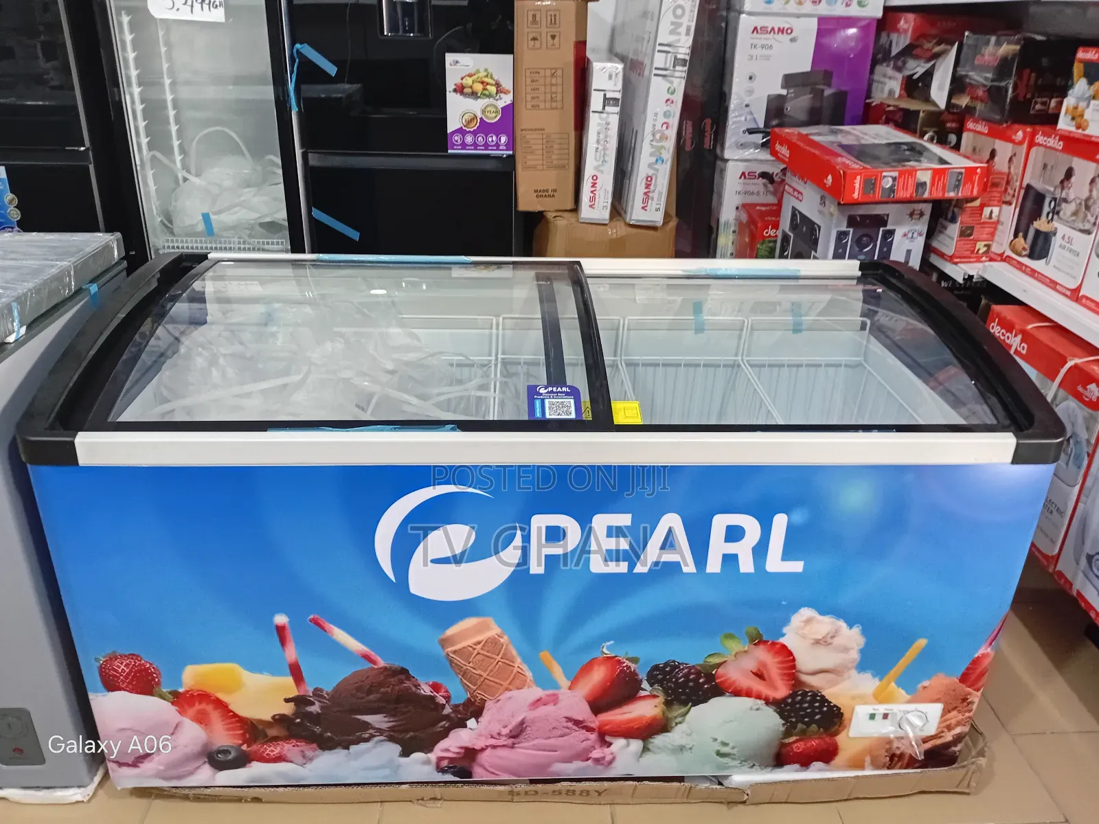 Pearl 318l Display Freezer – Perfect for Retail