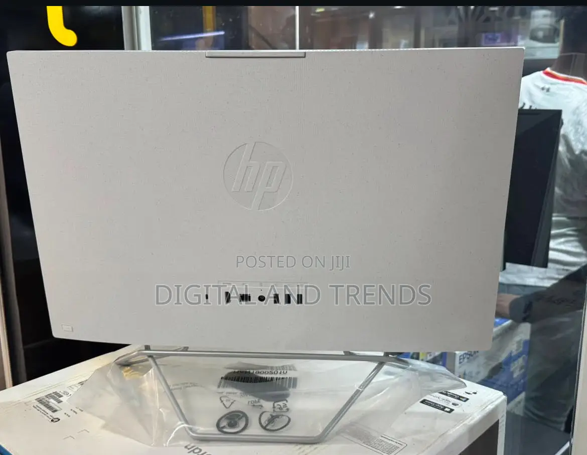 New Desktop Computer HP AiO 24 8GB Intel Core i5 SSD 512GB