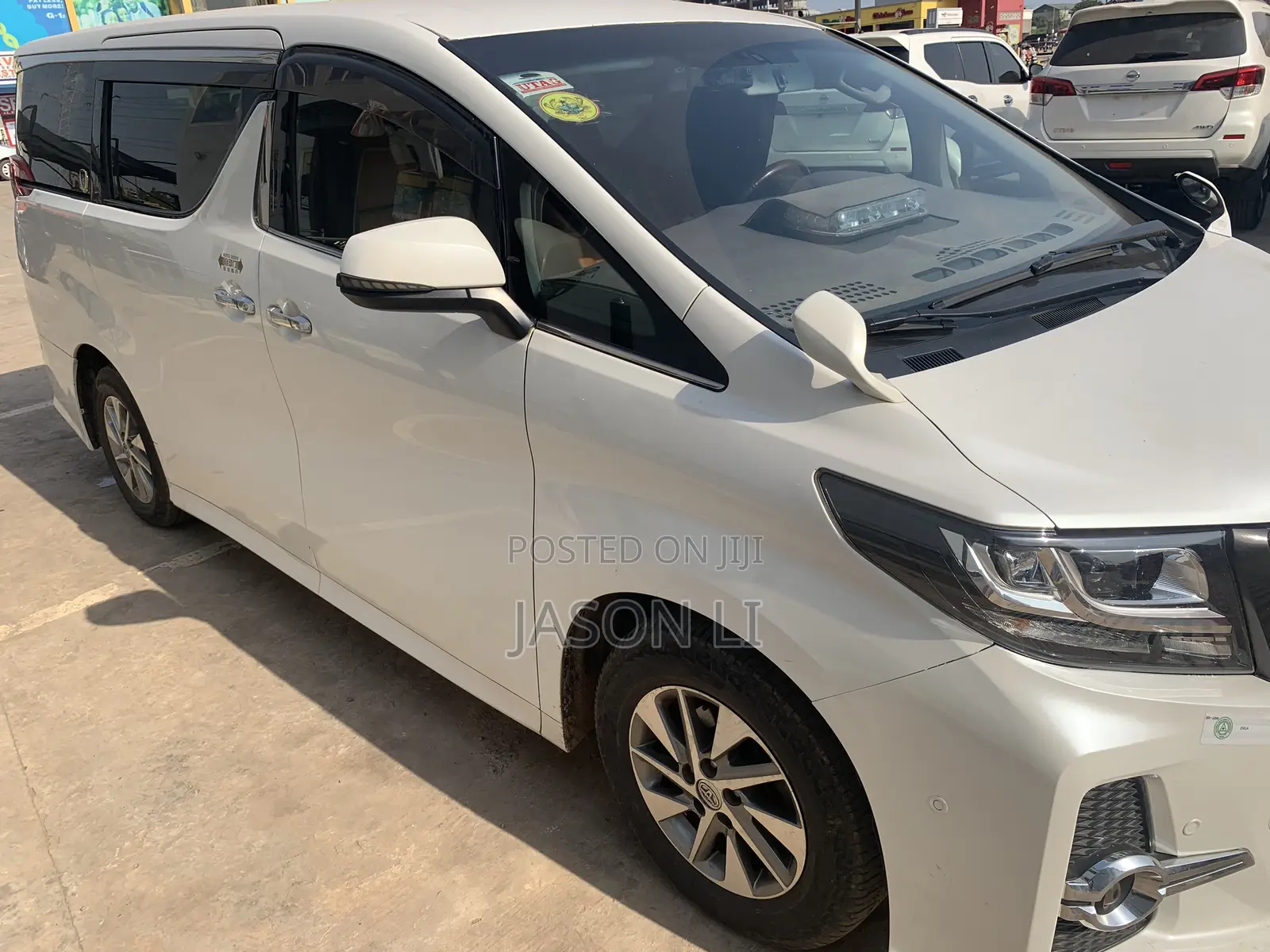 Toyota Alphard 3.5 Petrol AWD 2016 White