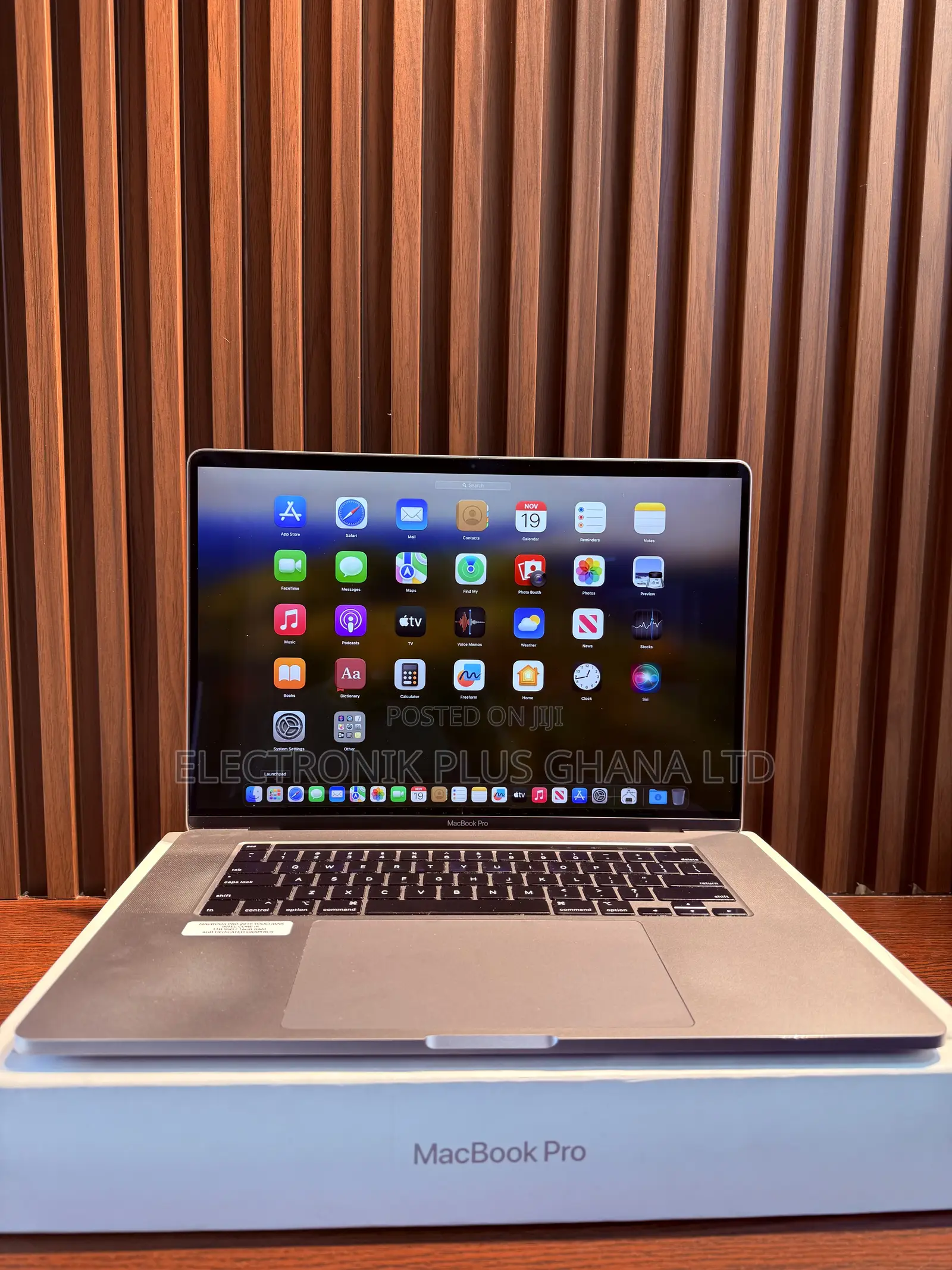 Laptop Apple MacBook Pro 2019 16GB Intel Core i9 SSD 1T