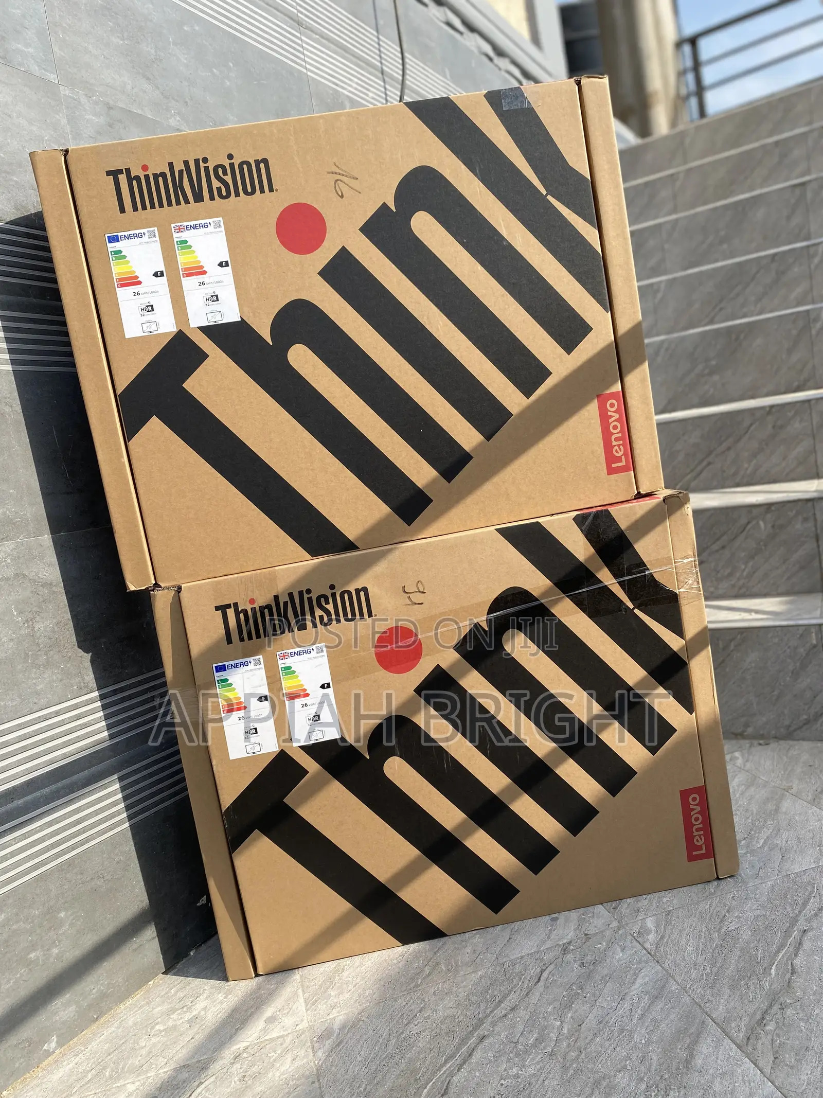 Lenovo Thinkvision Edgless Monitors