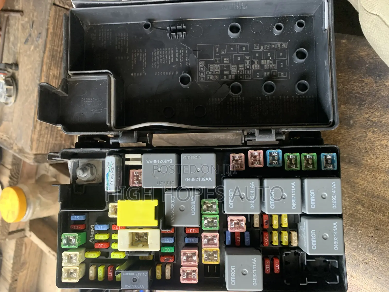 Engine Fuse Board for Dodge Ram/Journey