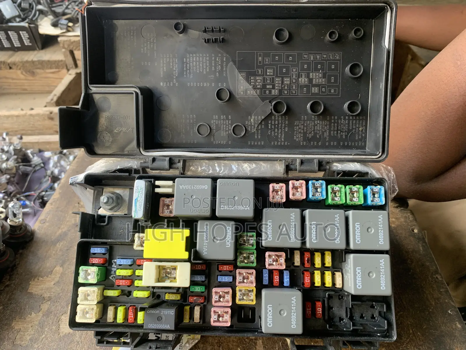 Engine Fuse Board for Dodge Ram/Journey