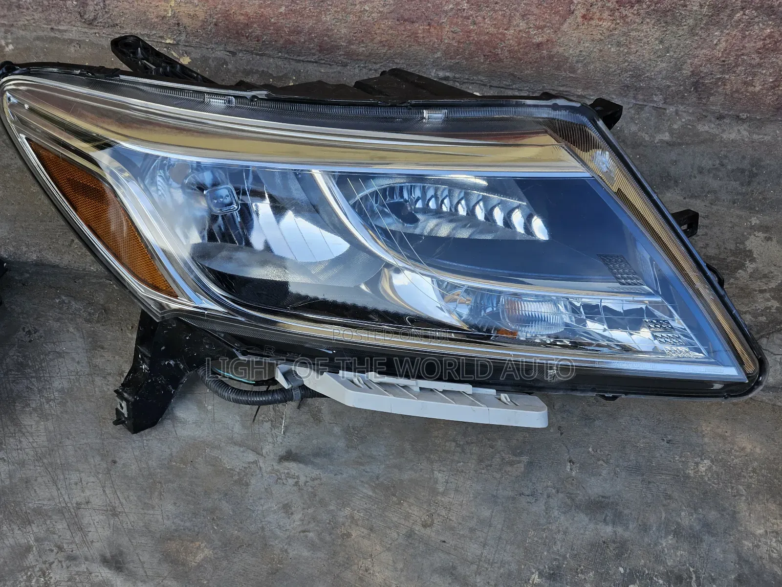 Pathfinder 2015 Headlight Right Side