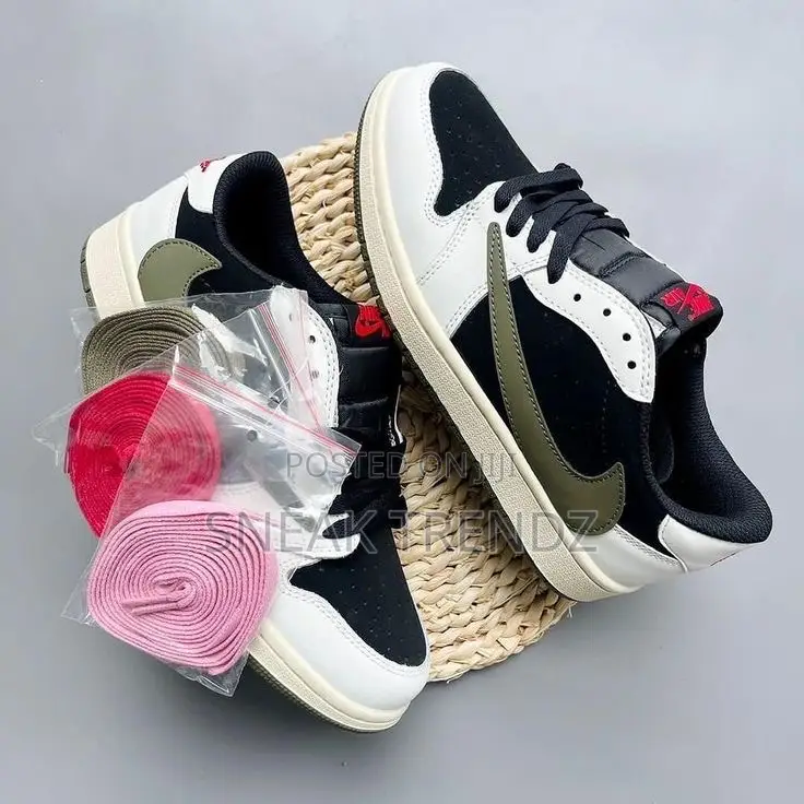 Air Jordan 1 Low Og Black Cream N Lemon Green