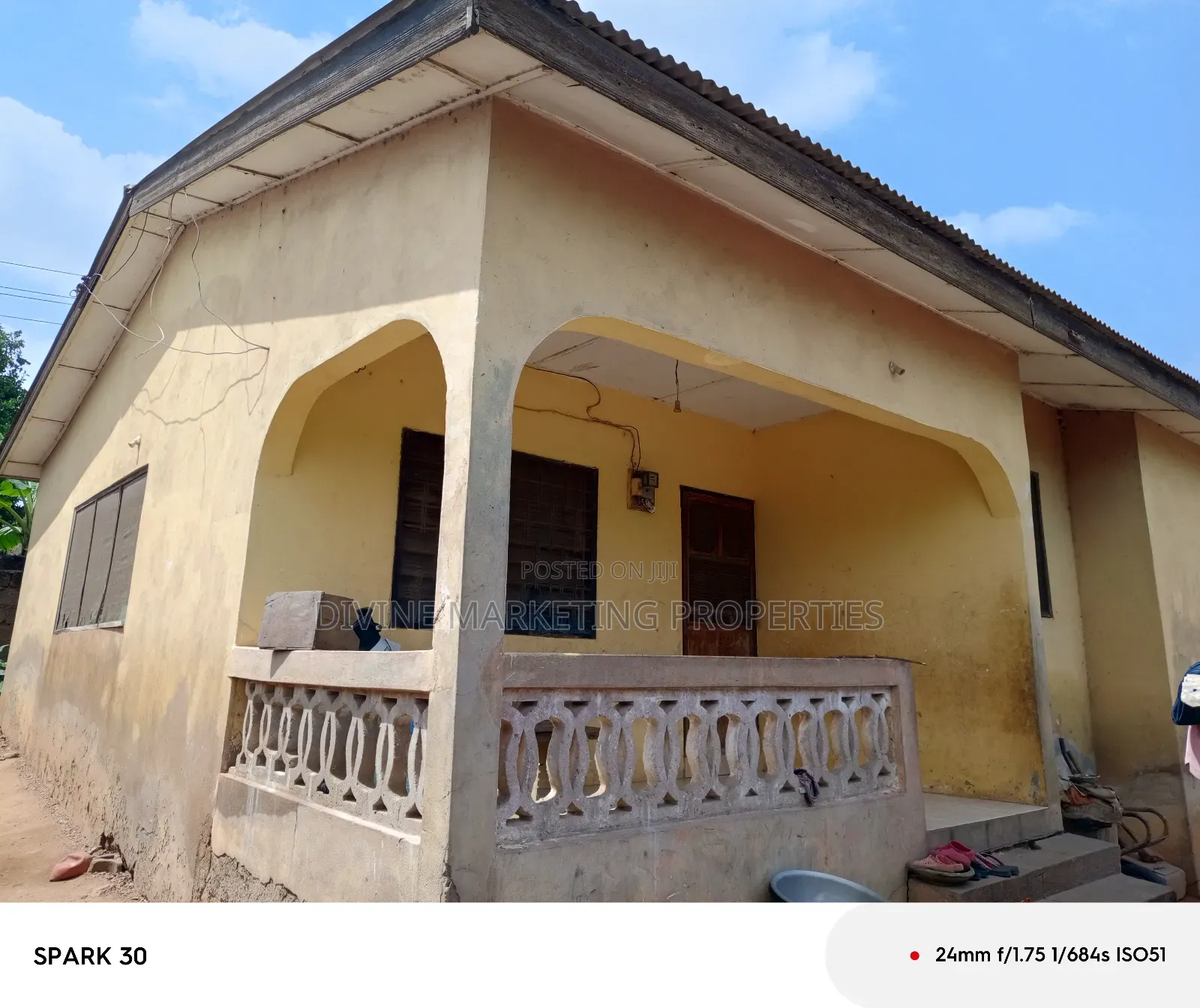 2bdrm House in Ashongman, Ashomang Estate for sale