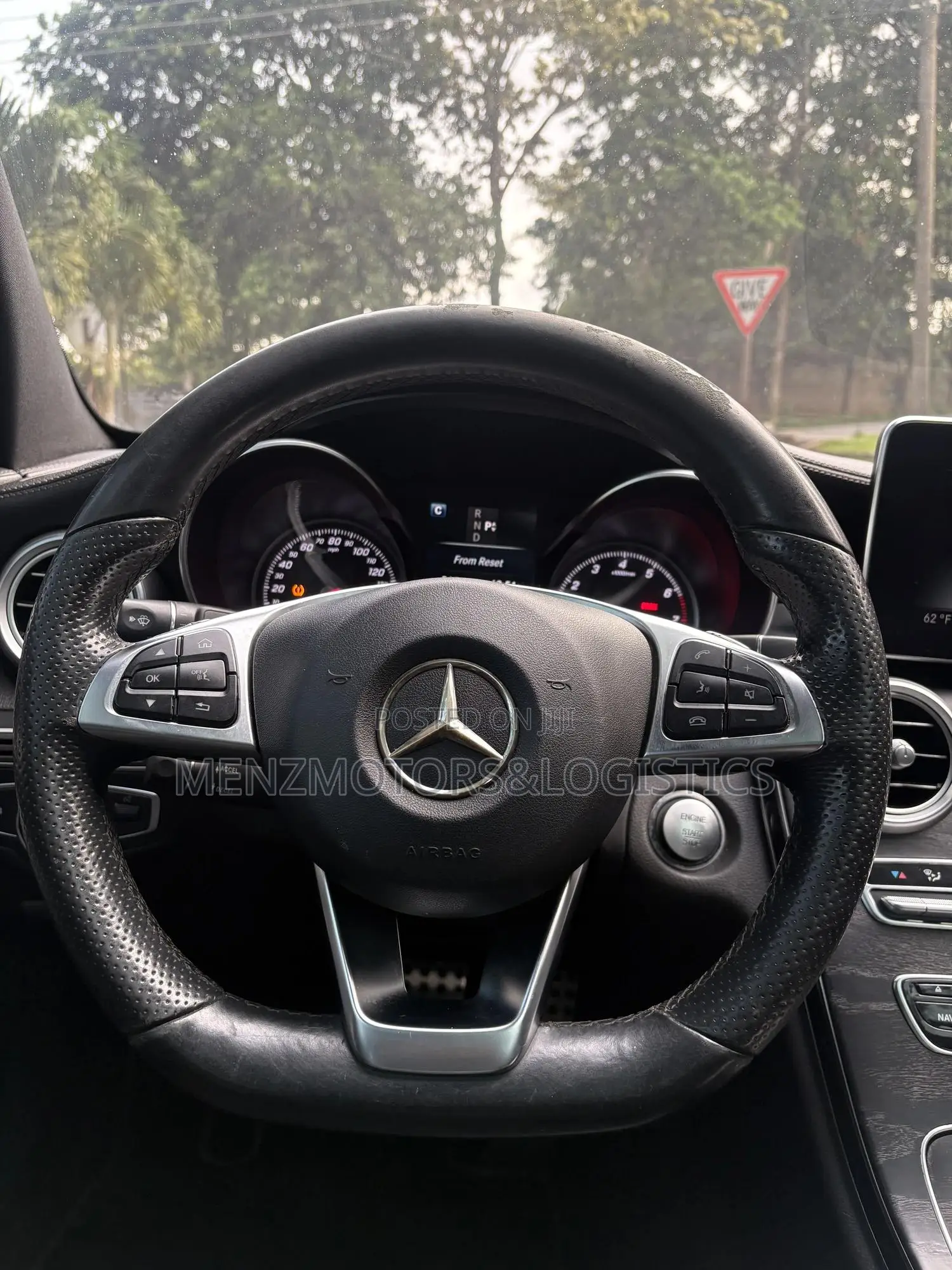 Mercedes-Benz C300 Base 4Matic Sedan AWD (2.0L 4cyl 7A) 2016 Gray