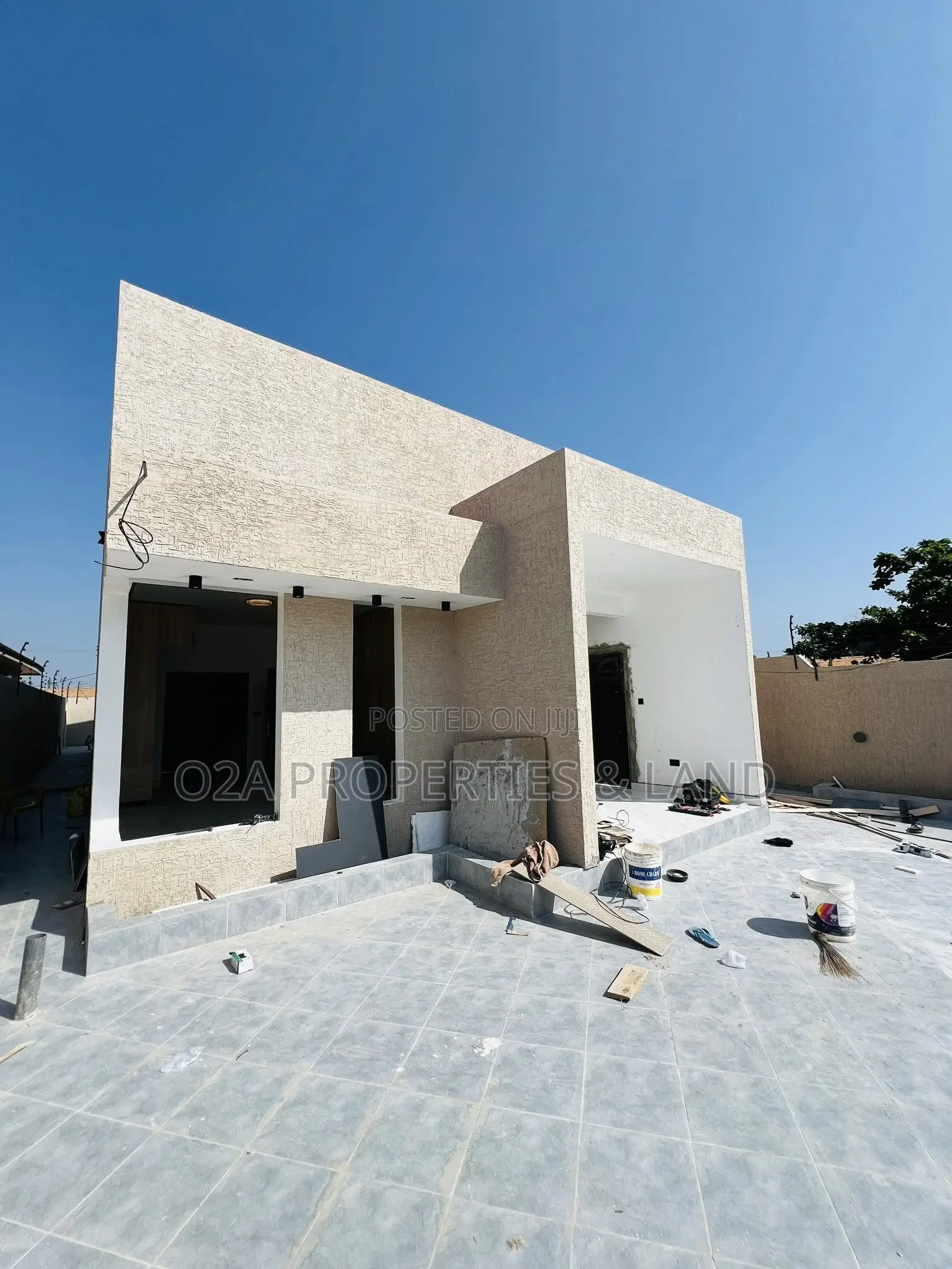 3bdrm House in Ashaley Botwe, Lake Side Estate for sale