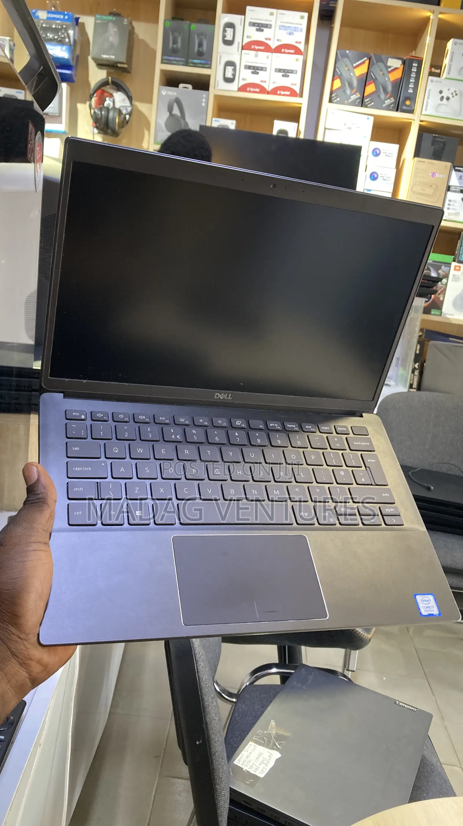 Laptop Dell Latitude 3301 8GB Intel Core I7 SSD 256GB