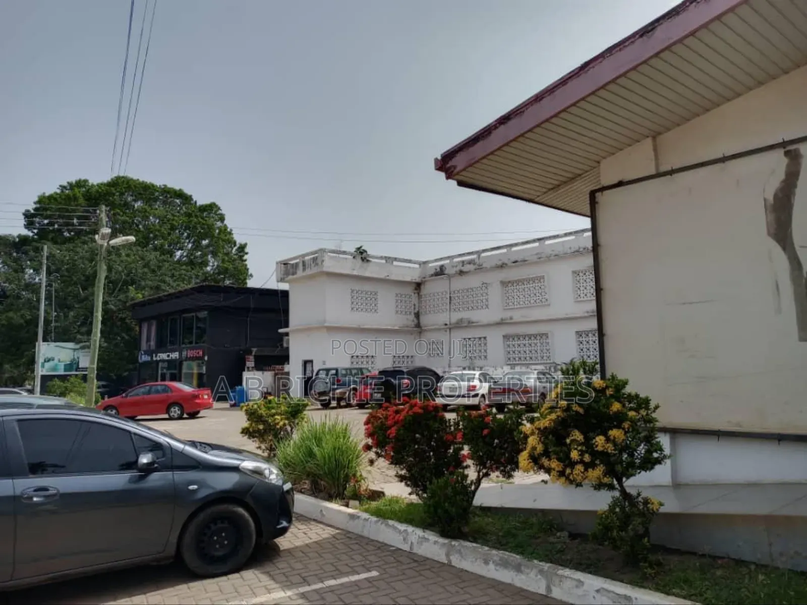 Office Space for Sale on 1 Acre of Land at Airport Residential