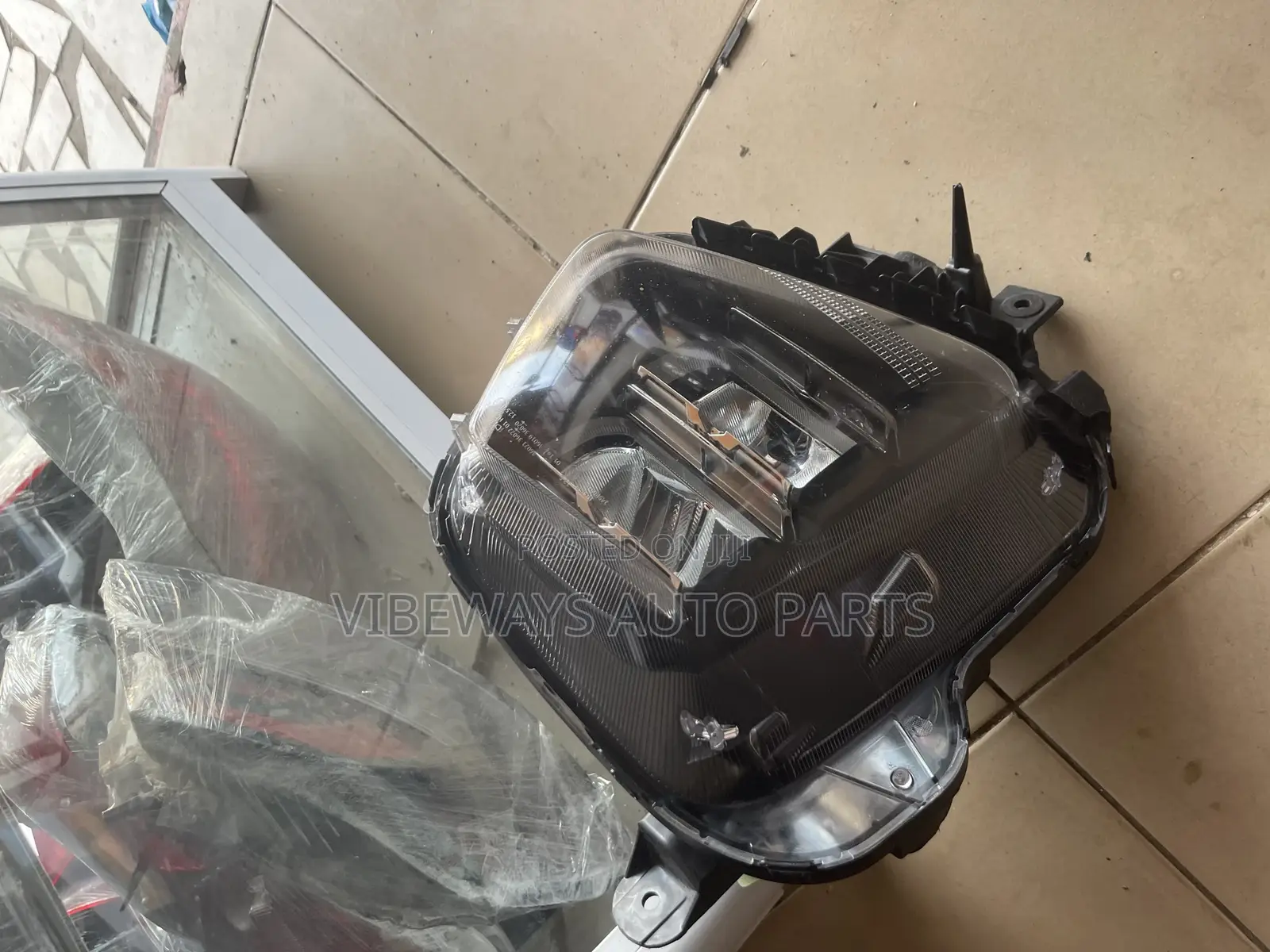 Hyundai Tucson 2021 - 2025 Headlights Right Original (Used)