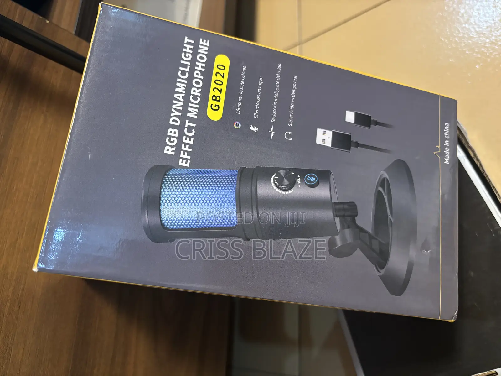 RGB Usb Microphone for Studio and Podcast