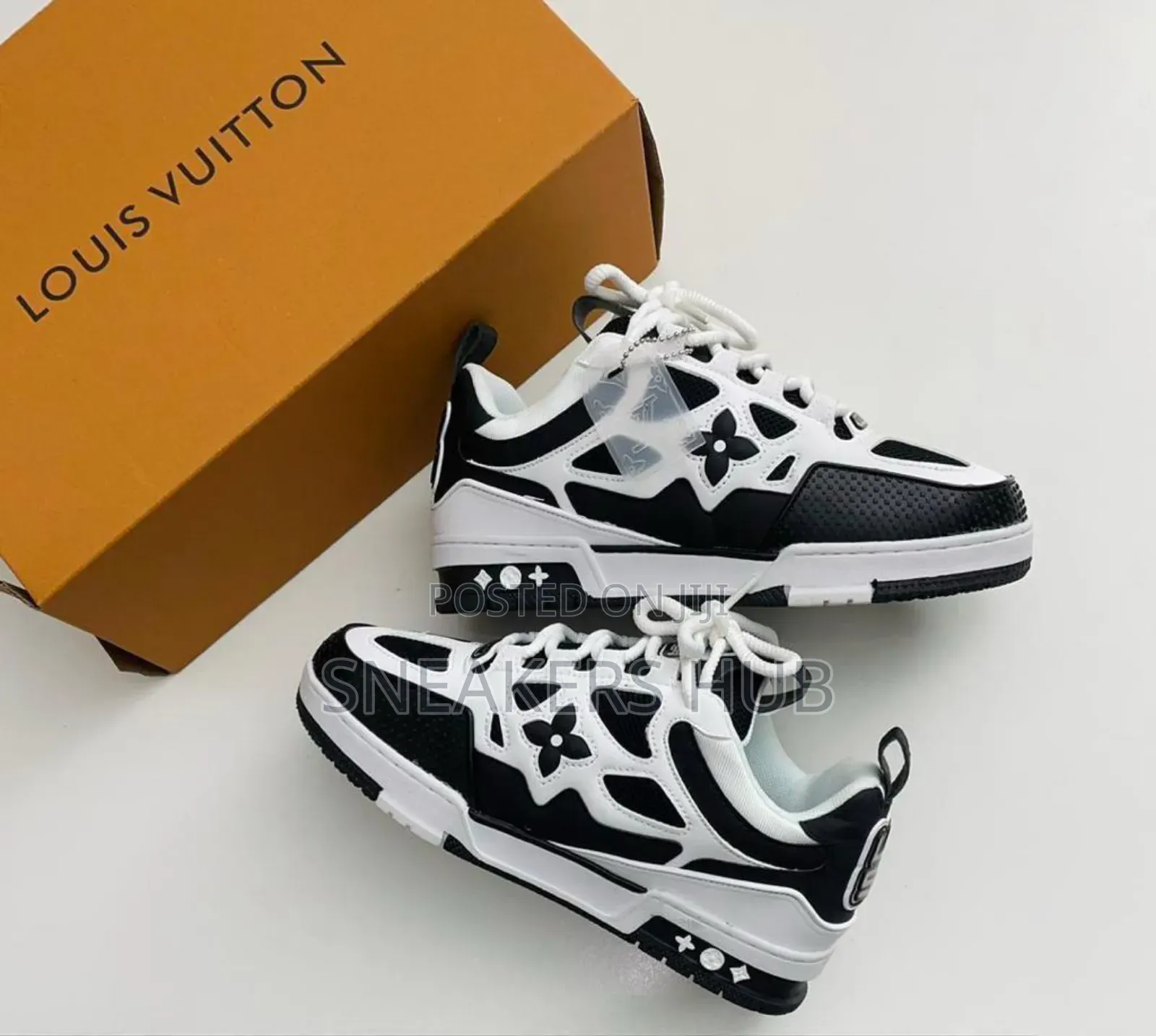 Sneaker' Hub