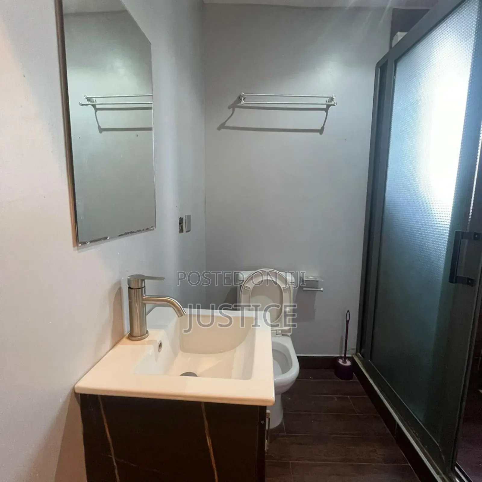 Furnished 3bdrm Townhouse / Terrace in School Junction for rent