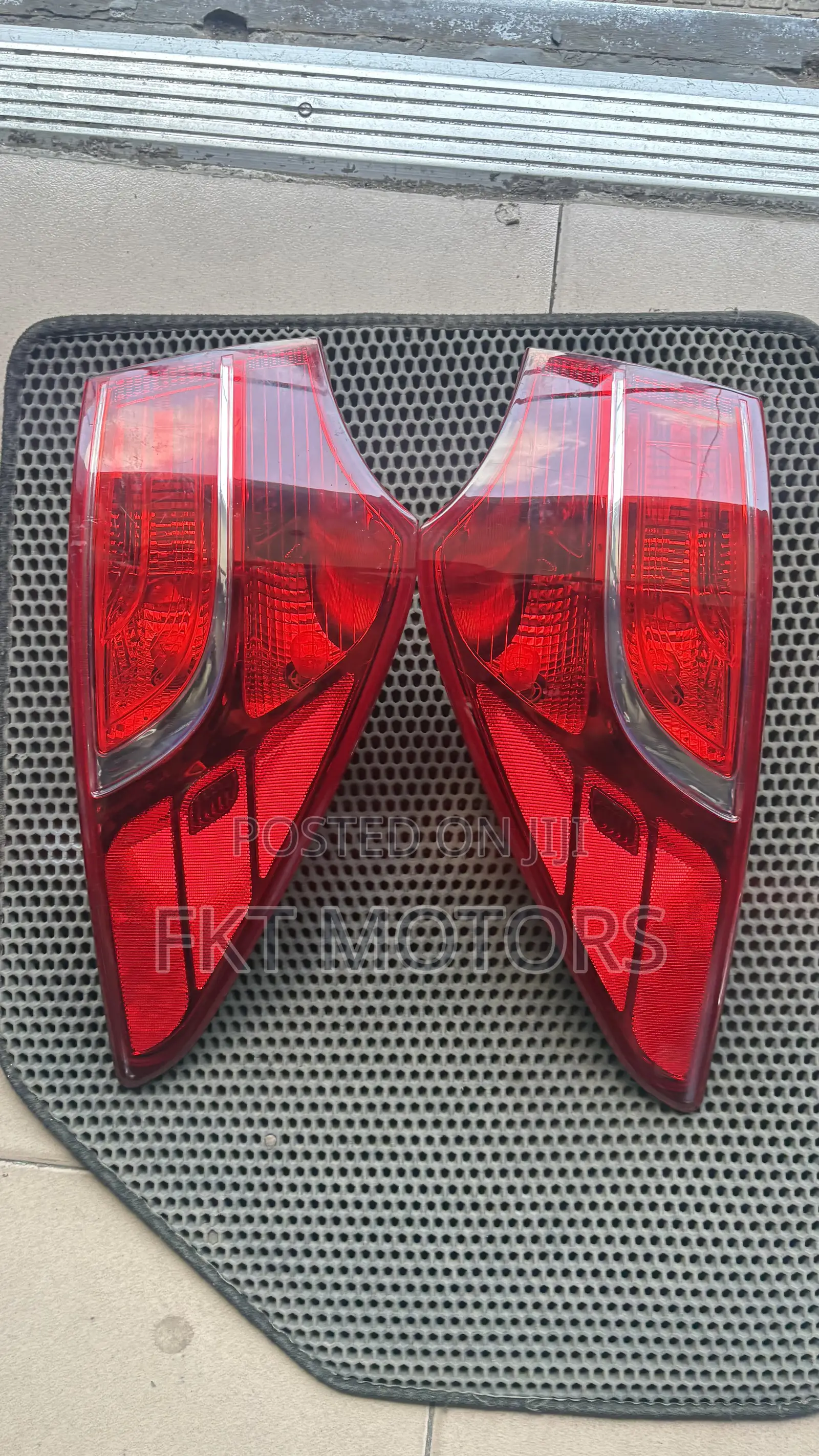 Hyundai Santa Fe Taillight 2010,2011,2012,2013,2014,2015,2016,2017