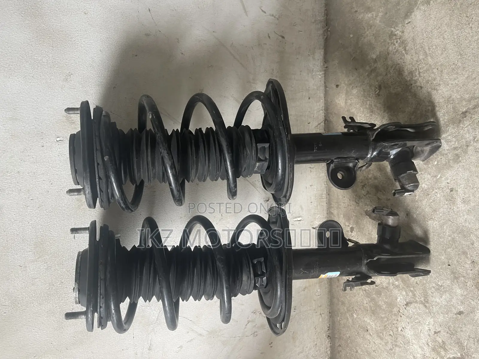 Lexus Nx 300/350h Front Shocks Absorber