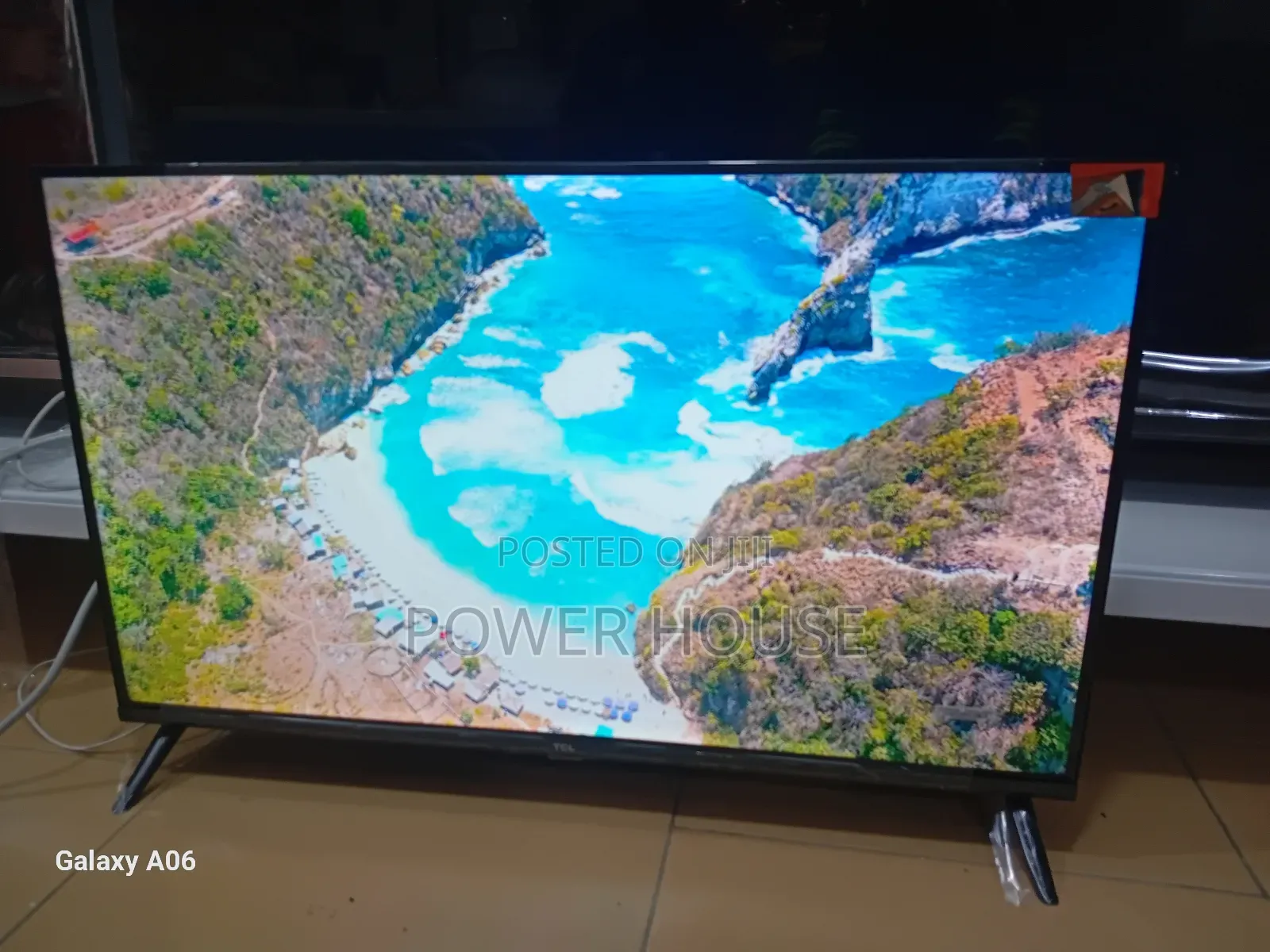 TCL 32-Inch Smart Led Tv – Clean Look