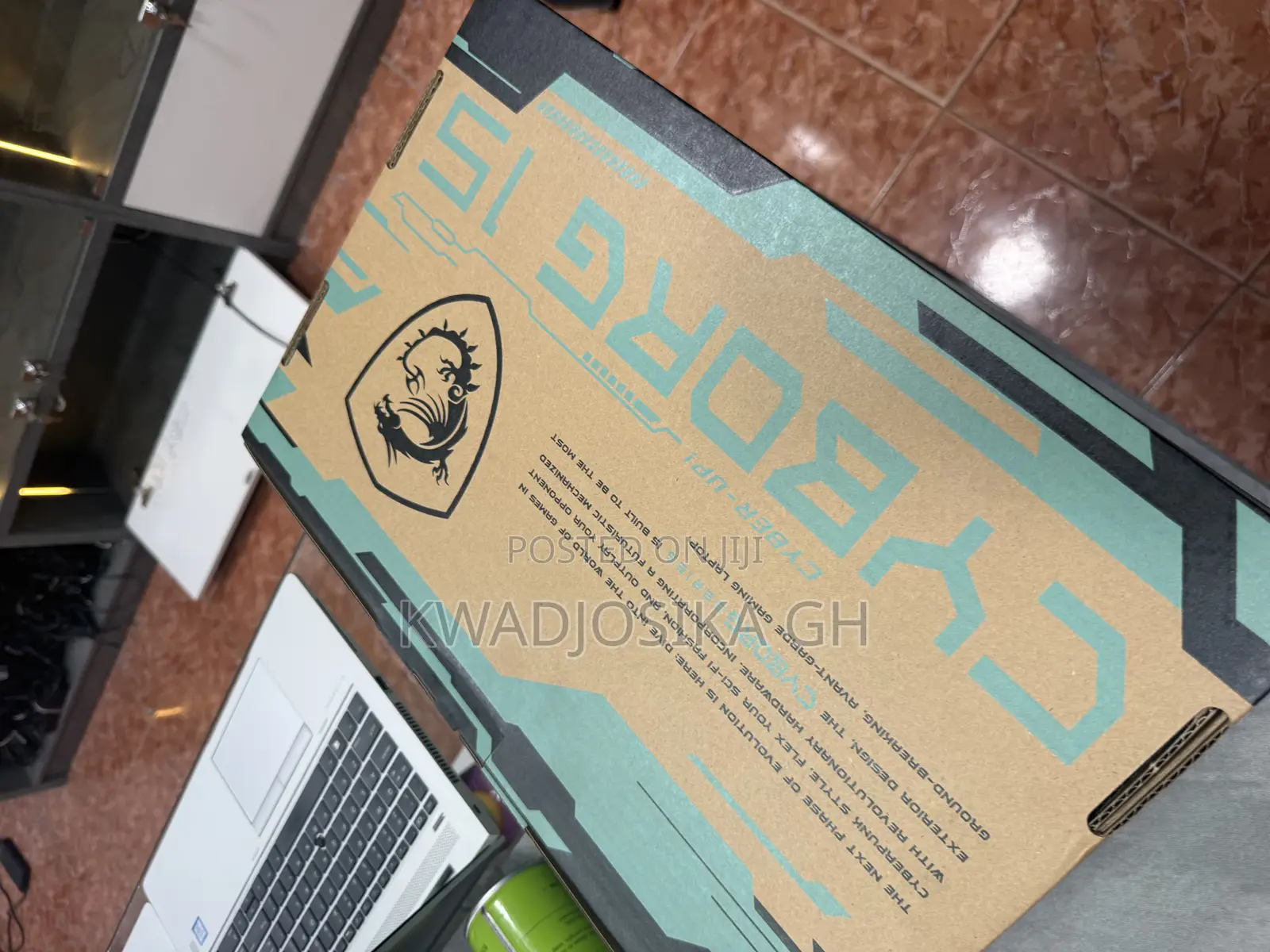 Laptop MSI Cyborg 15 8GB Intel Core i7 SSD 512GB