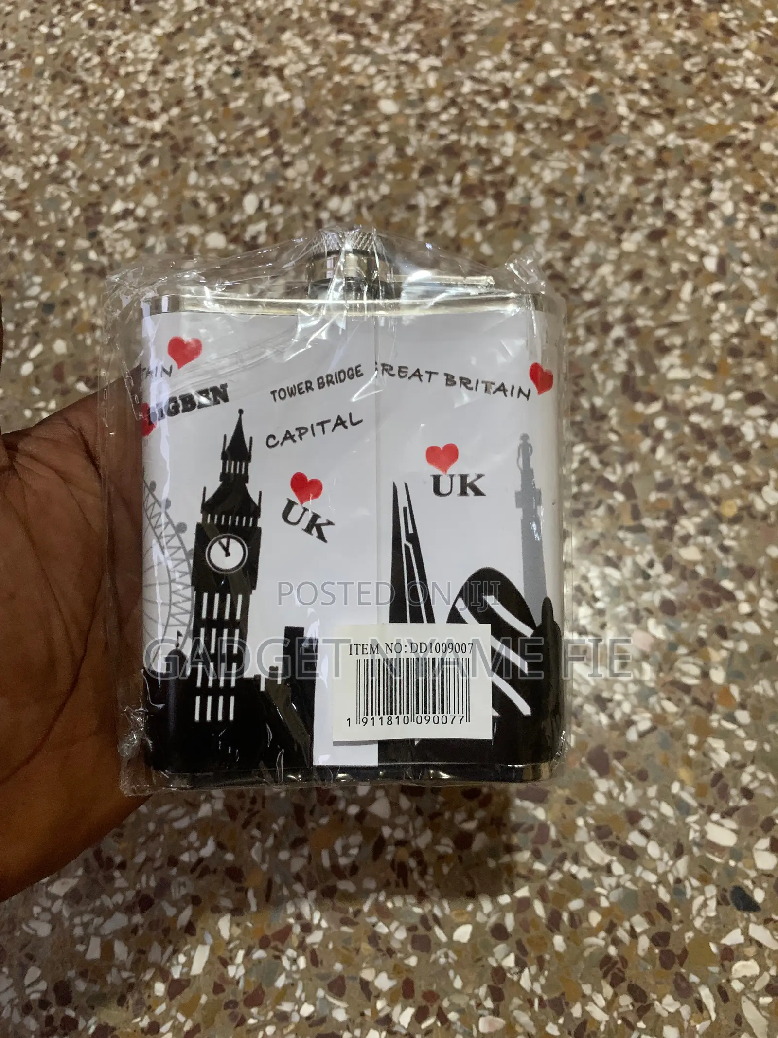 Hip/Pocket Flask (London)